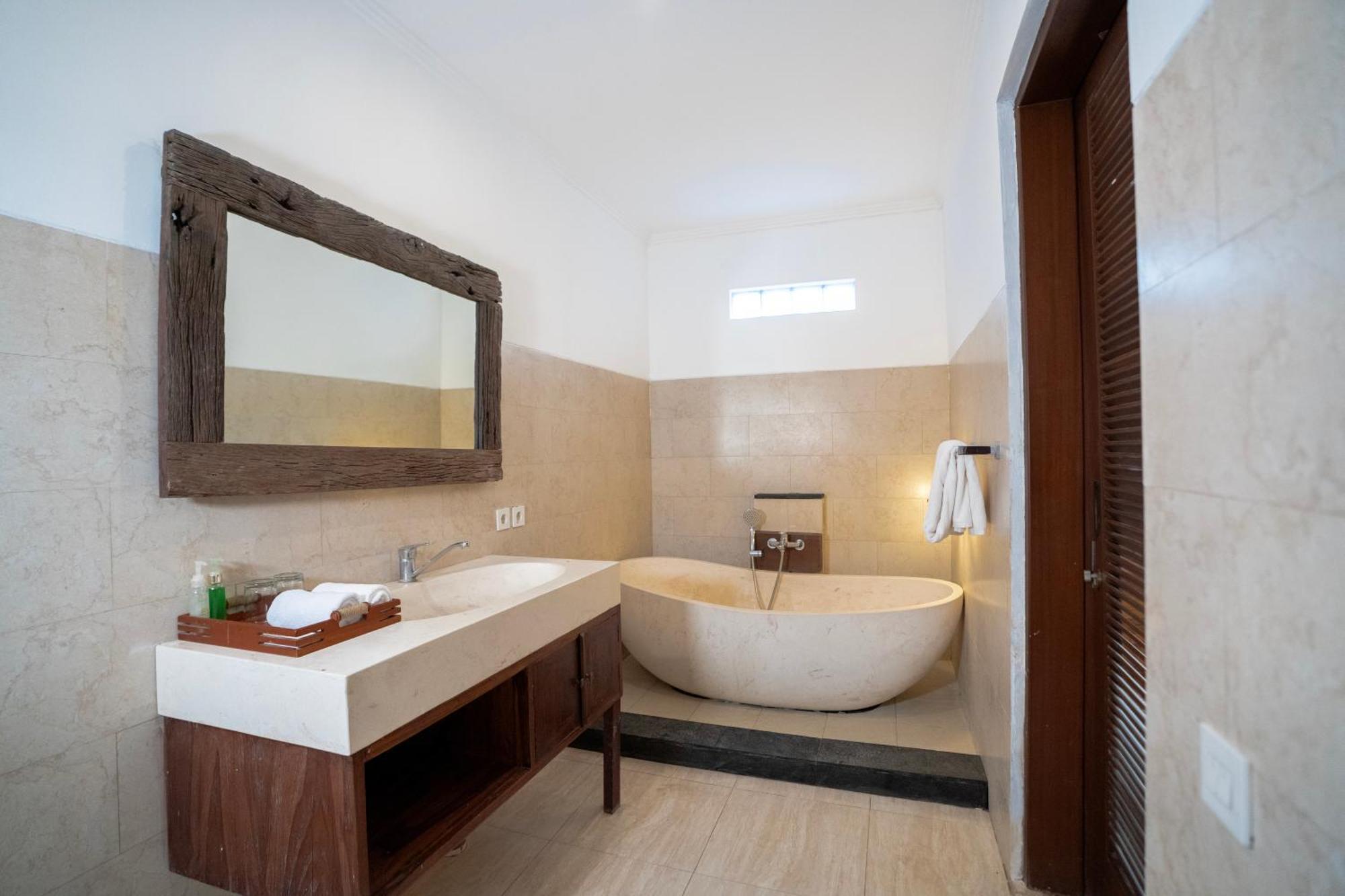 Kusuma Living And Villa *