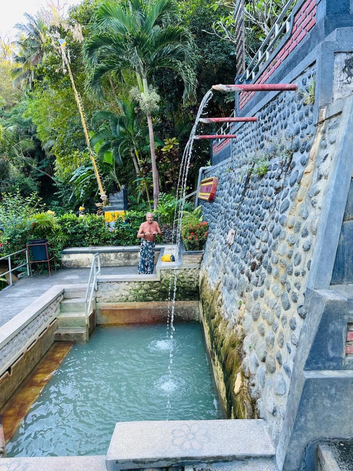 Wisata Grya Sari Guest house Banjar (Bali)