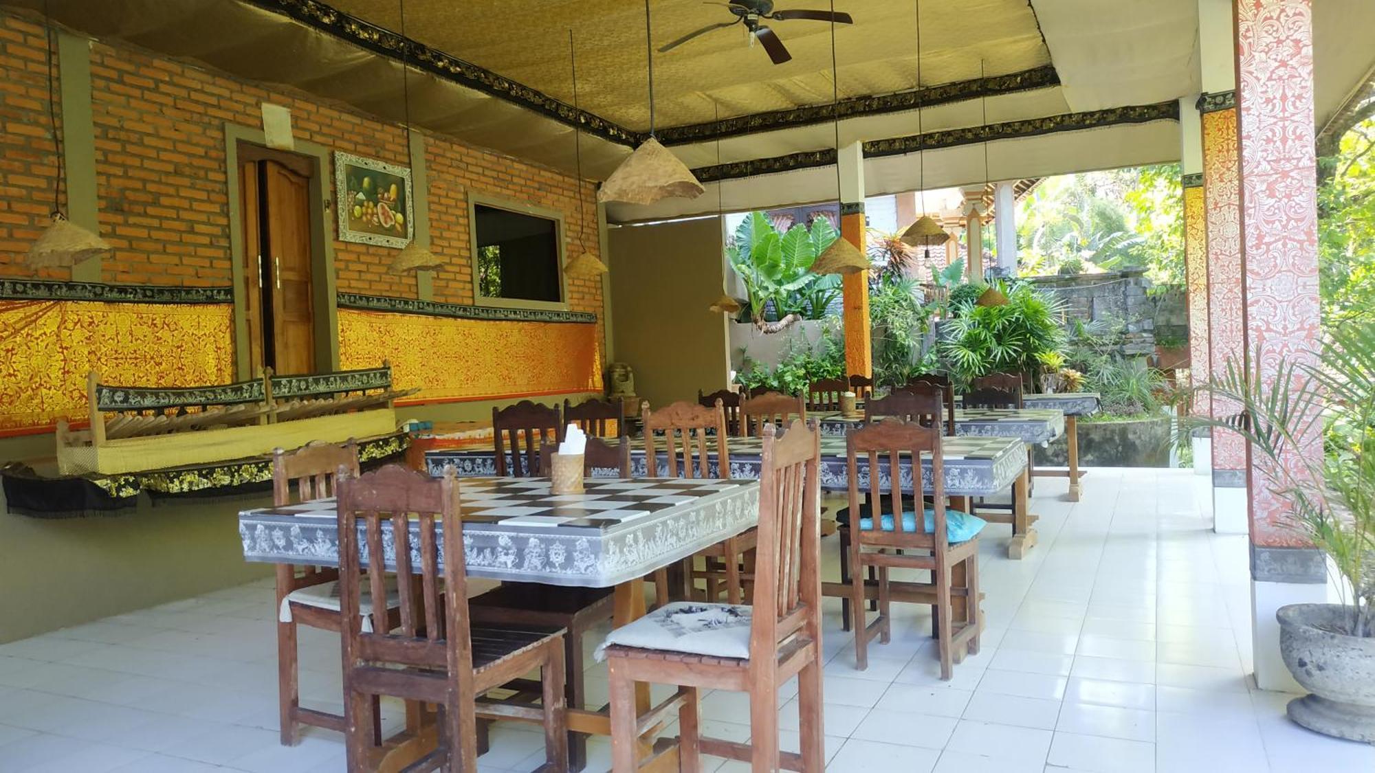 Guest house Wisata Grya Sari 2*