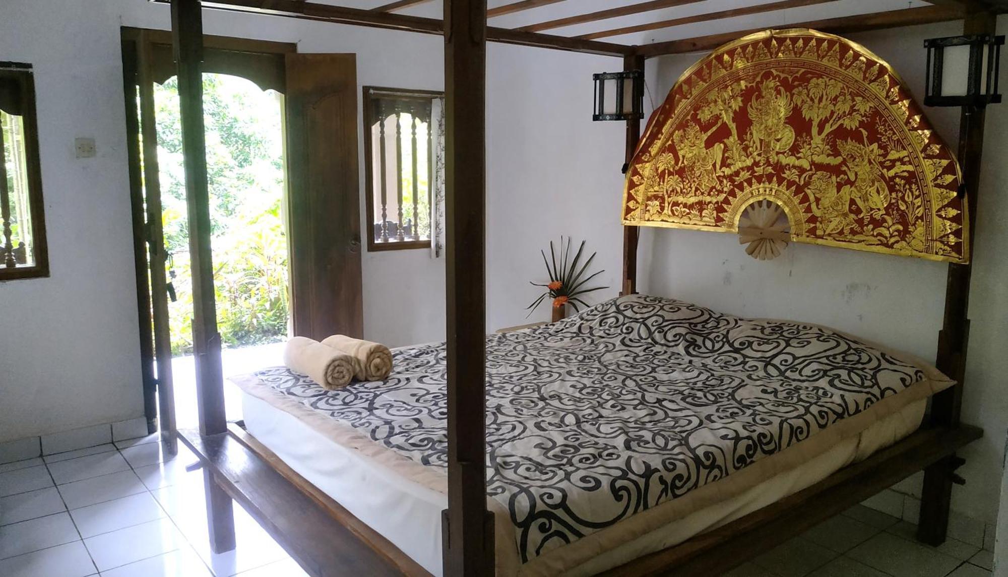 Guest house Wisata Grya Sari Banjar (Bali)