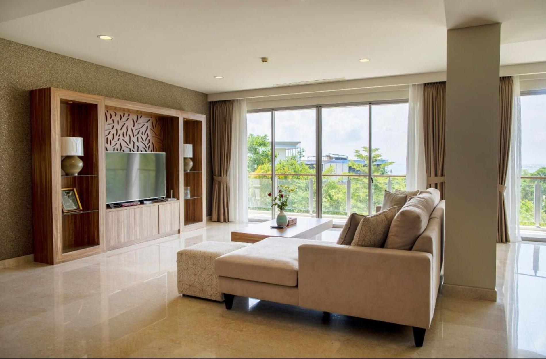 Luxury At Ayana Residences Apartemen *