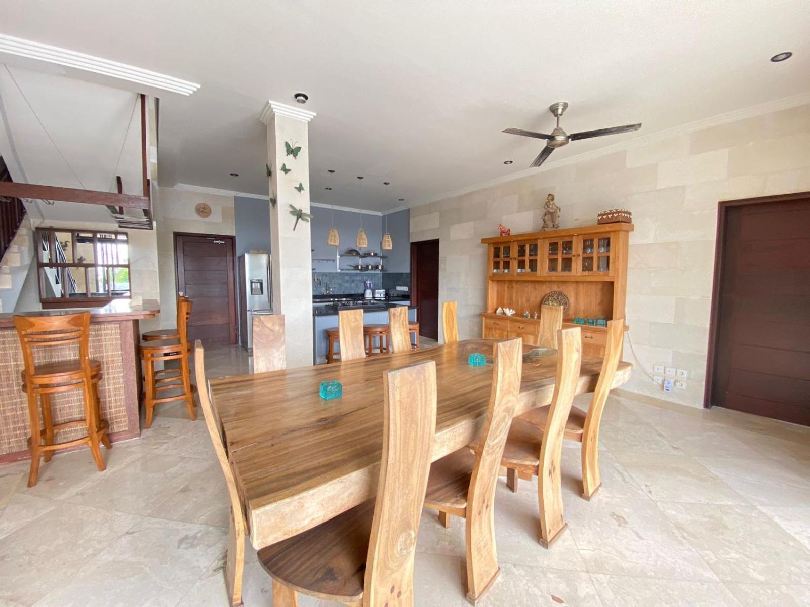 Dikebun Villa