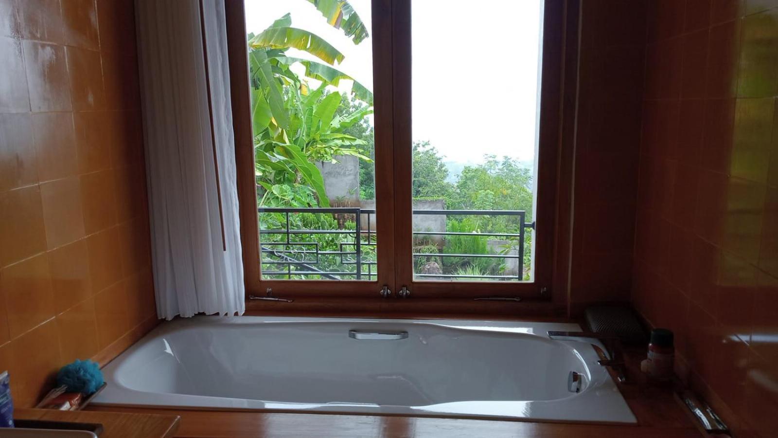 Villa Liri - Ocean, Hills, Valley View