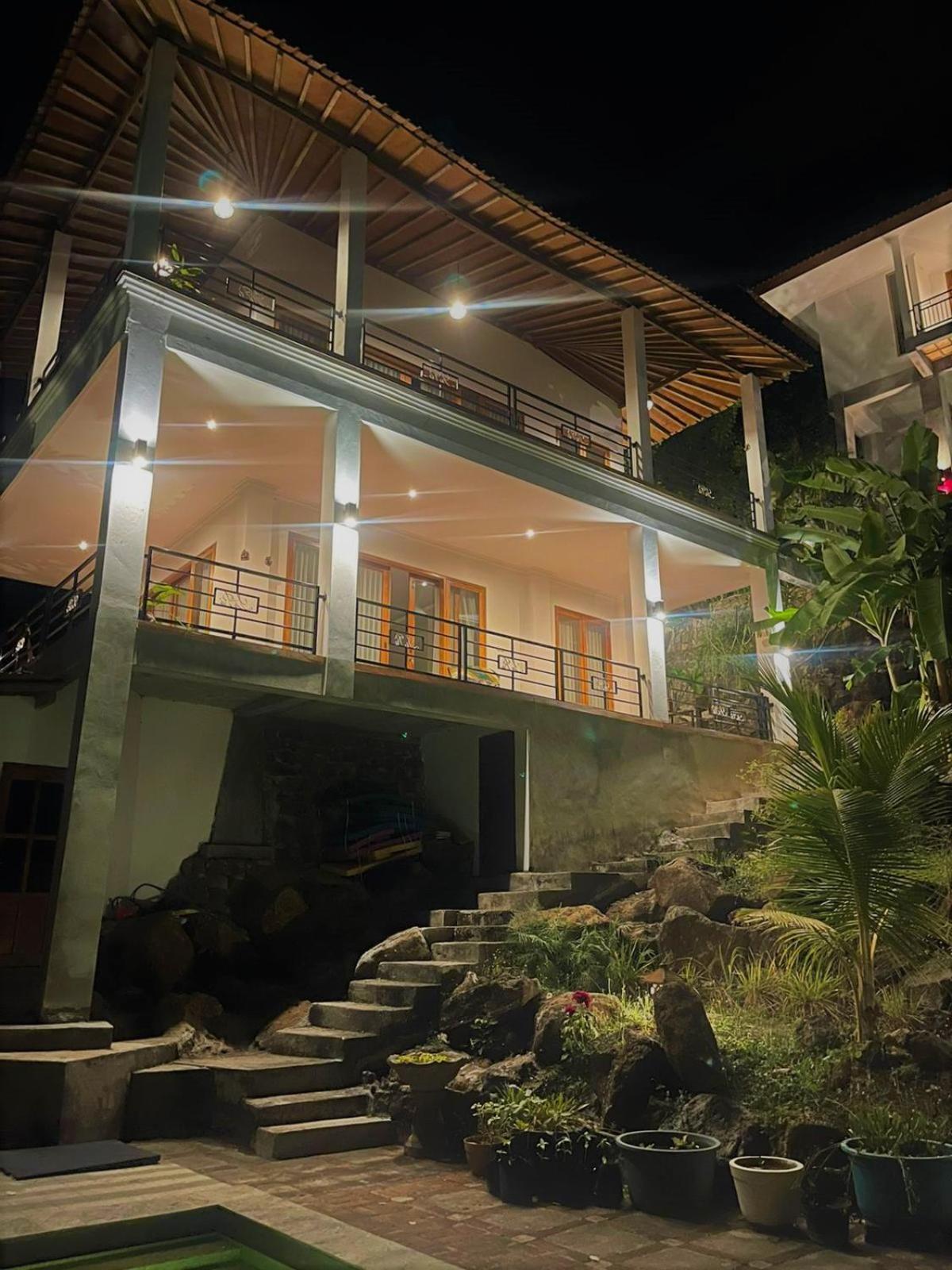 Liri - Ocean, Hills, Valley View *