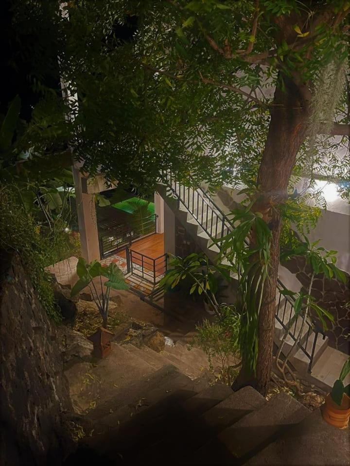 Liri - Ocean, Hills, Valley View *