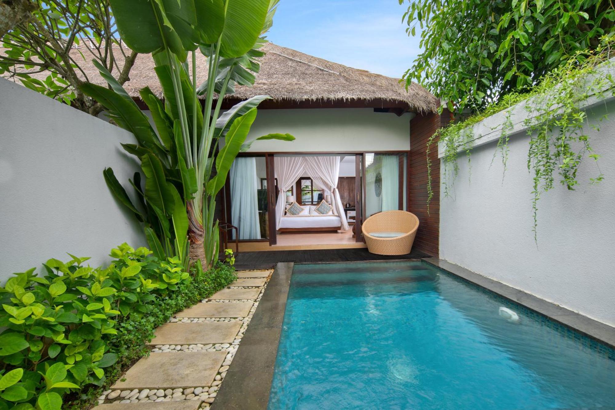 Lembongan Club &