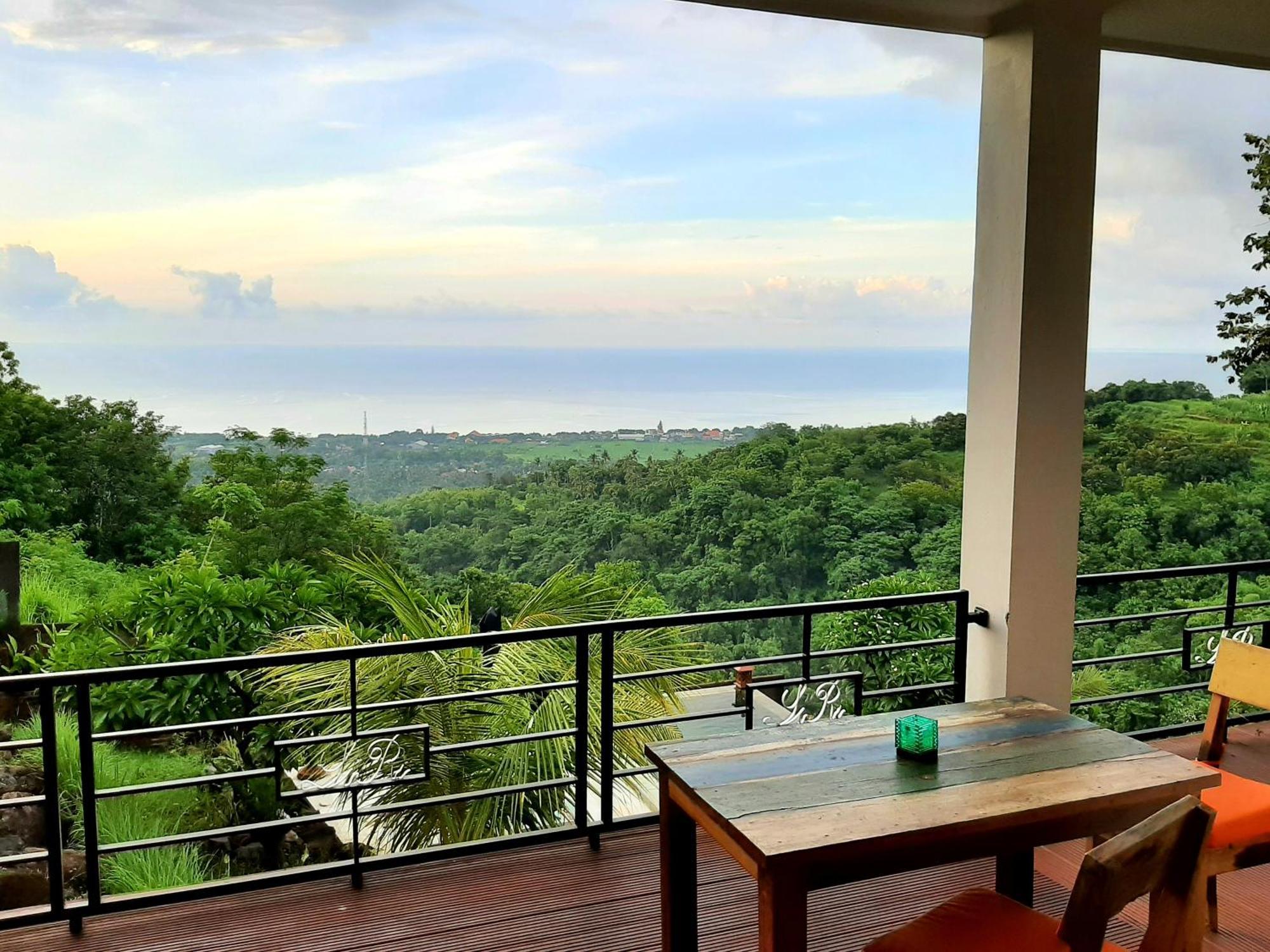 Liri - Ocean, Hills, Valley View Villa *