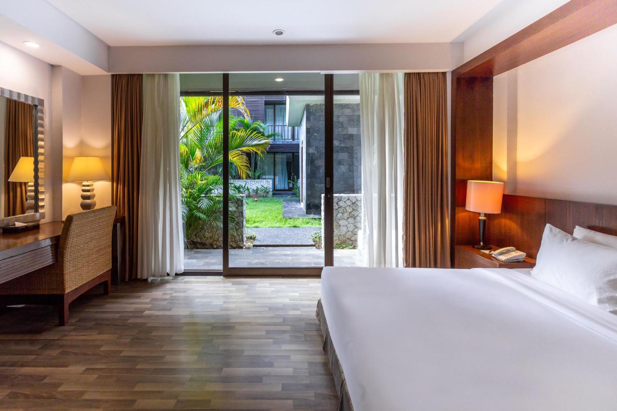 Le Grande Bali Hotel 5*