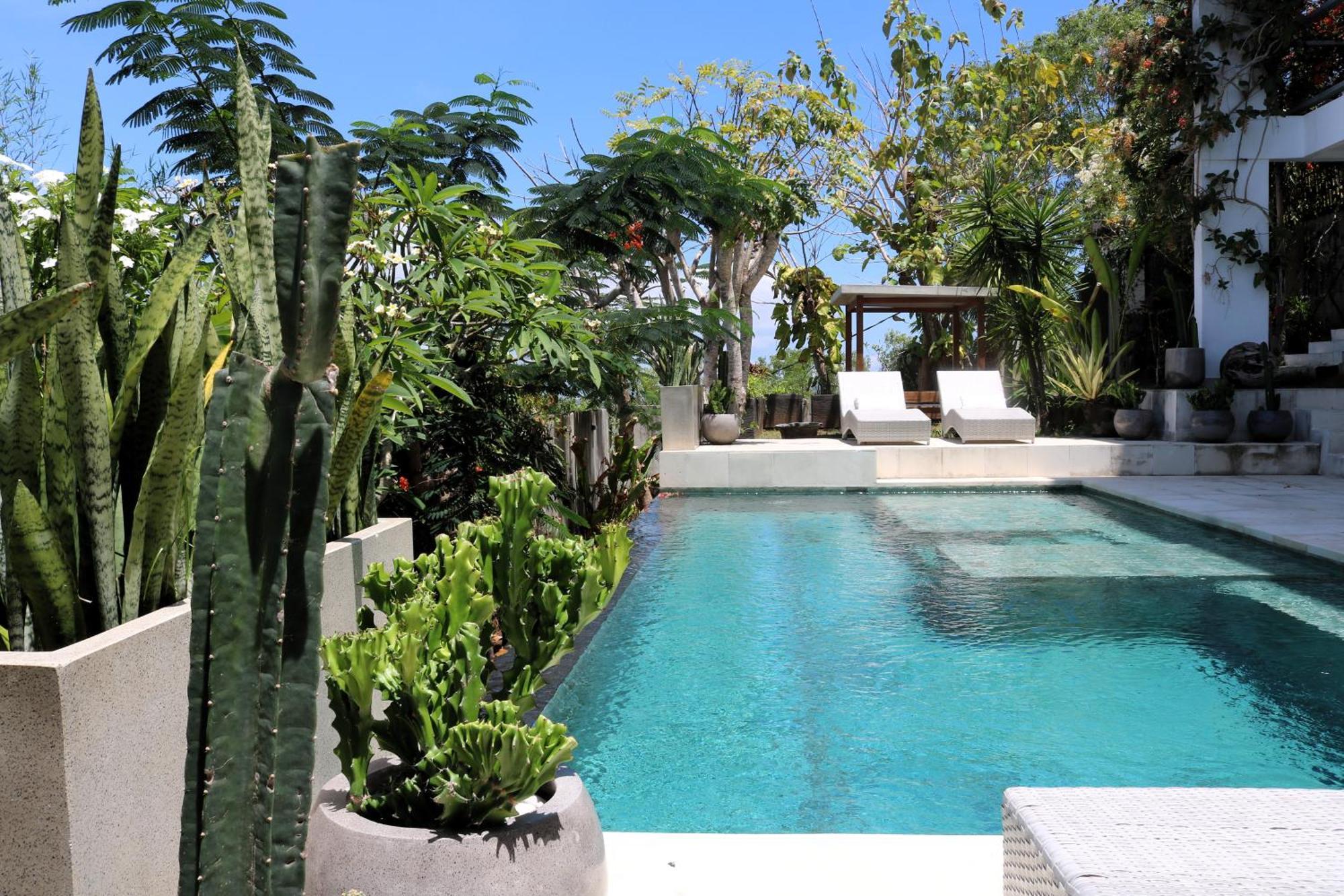 Villa Awan