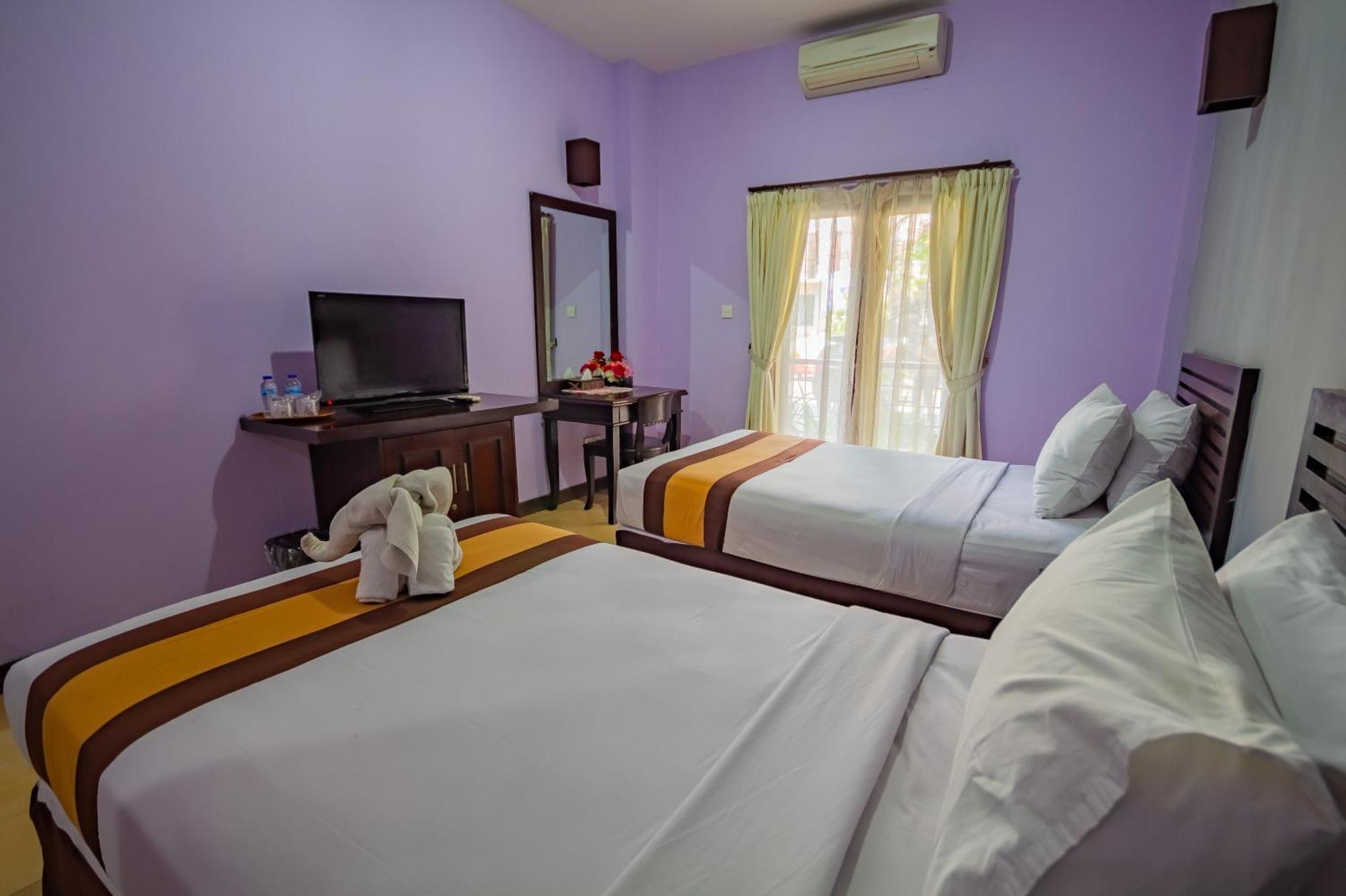 Grand Santhi Hotel