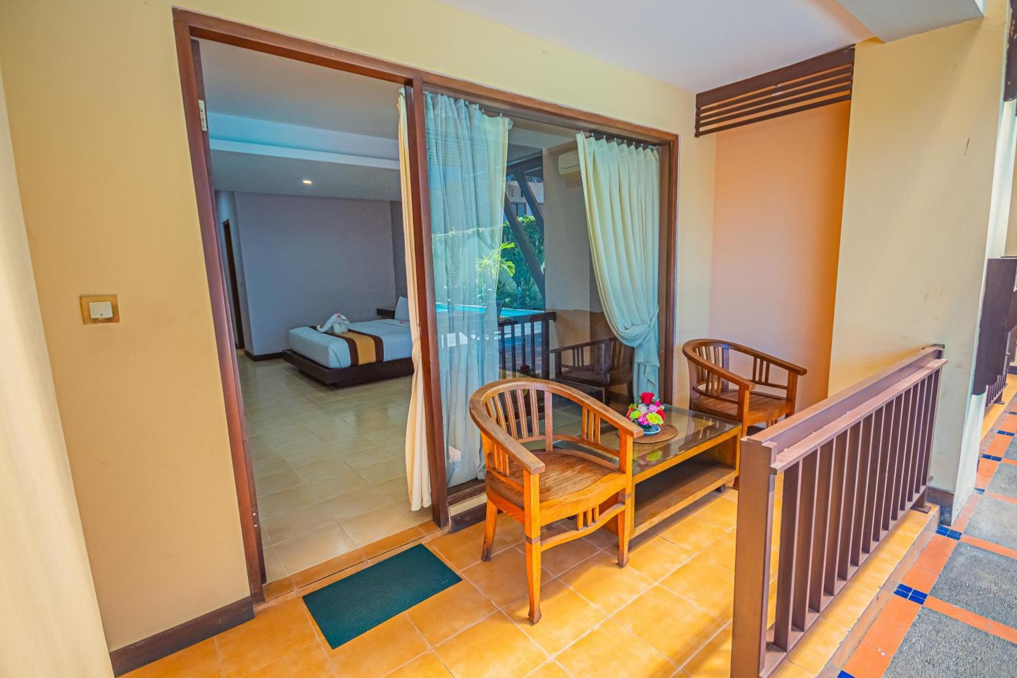 Hotel Grand Santhi 3*