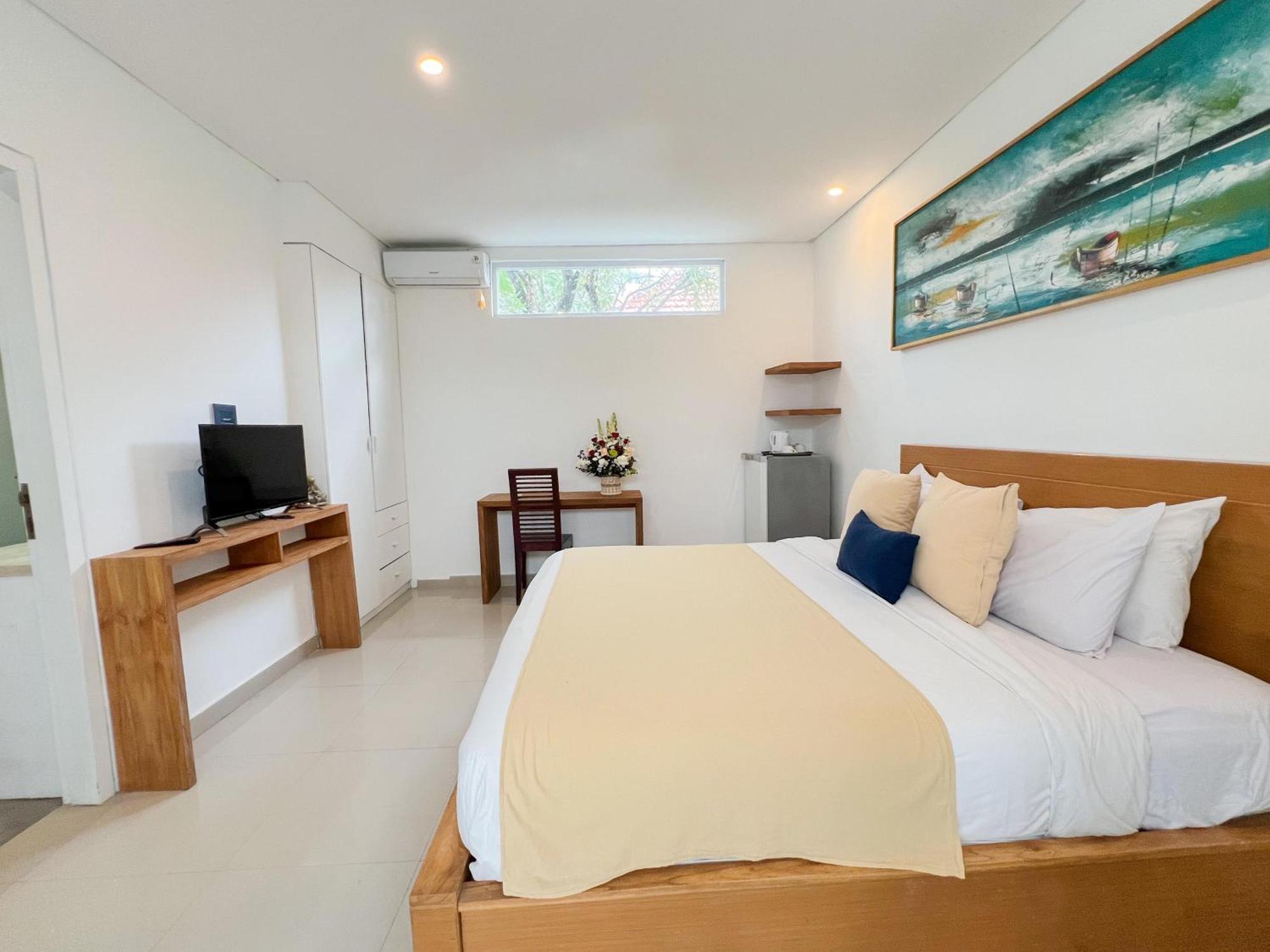 Apple & Holiday park 4*