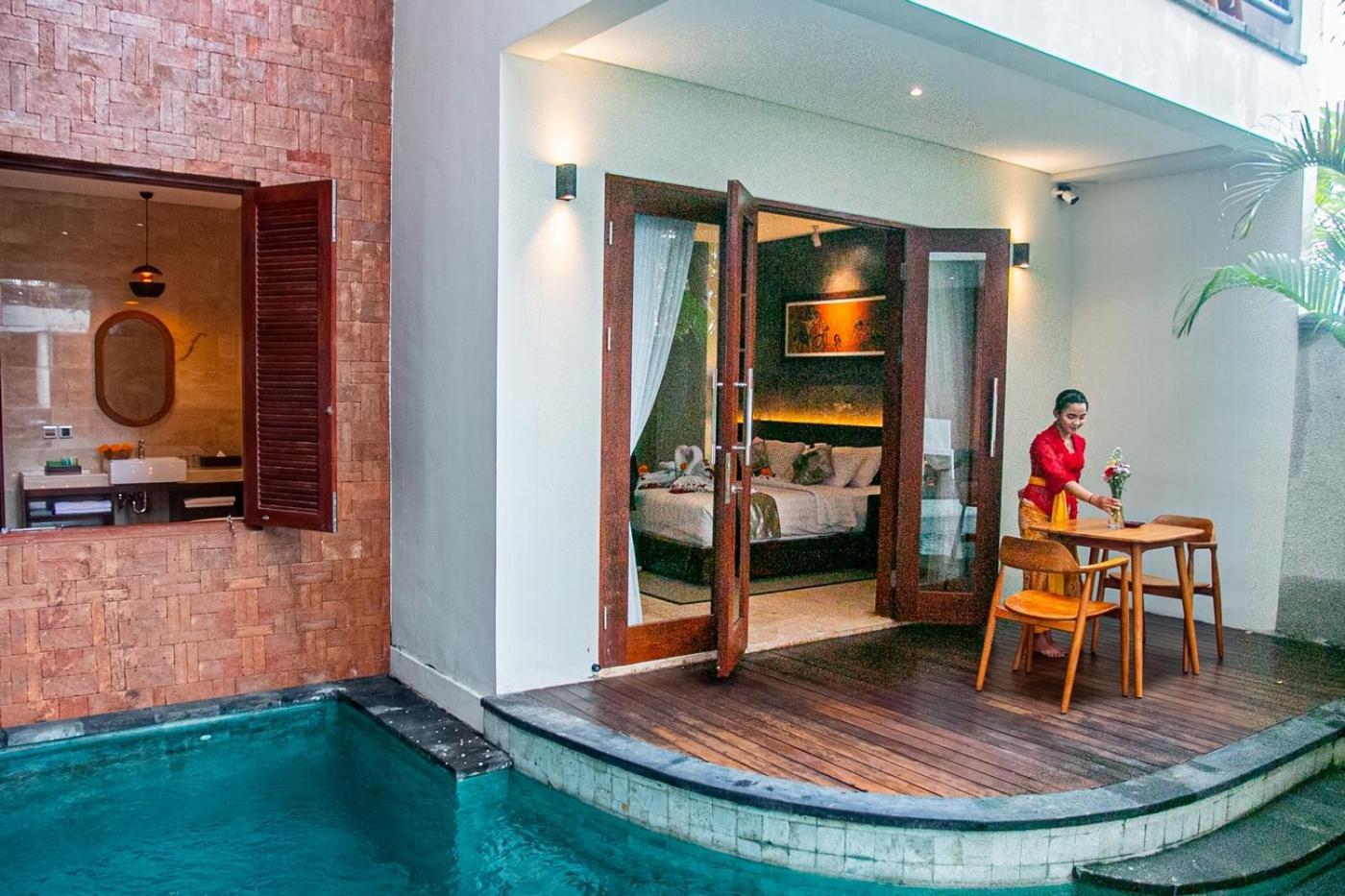 Djabu Seminyak Hotel 4*