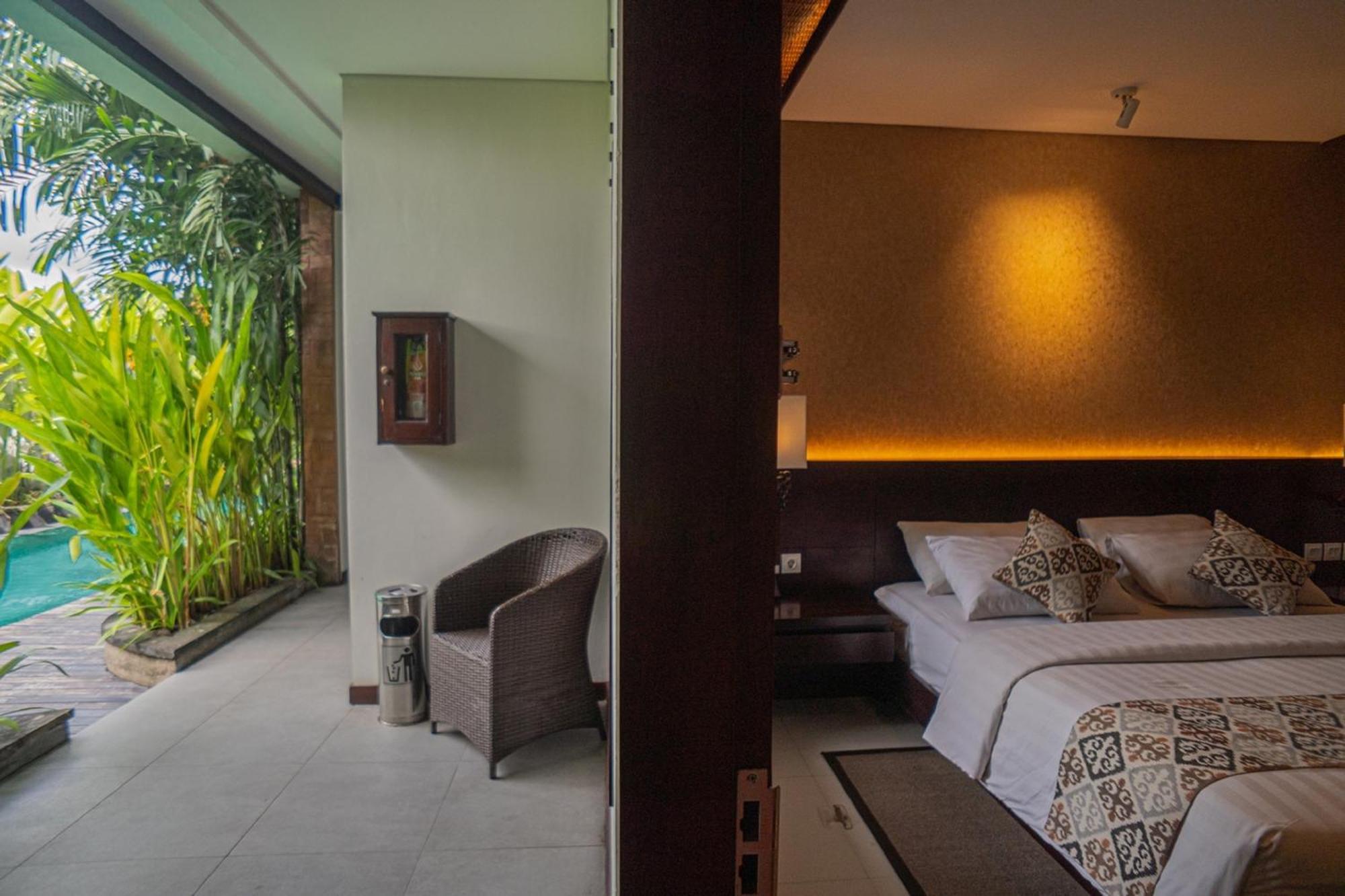 Djabu Seminyak 4*