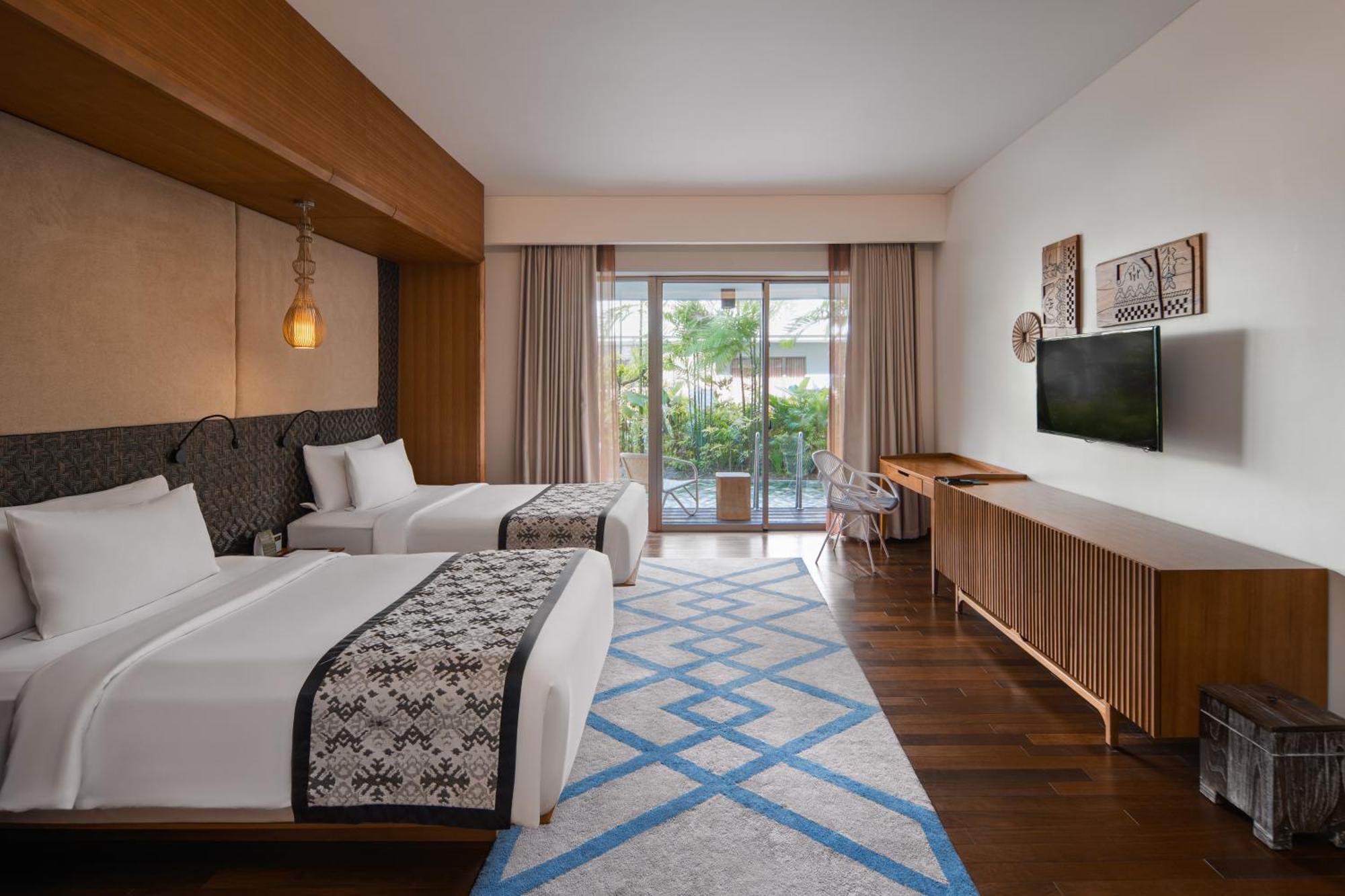 Resort Merusaka Nusa Dua 5*