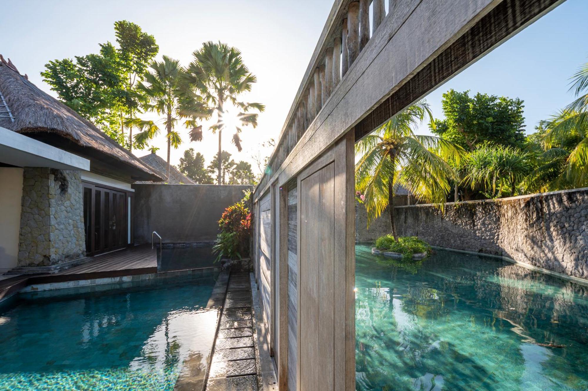 Resort Merusaka Nusa Dua 5*