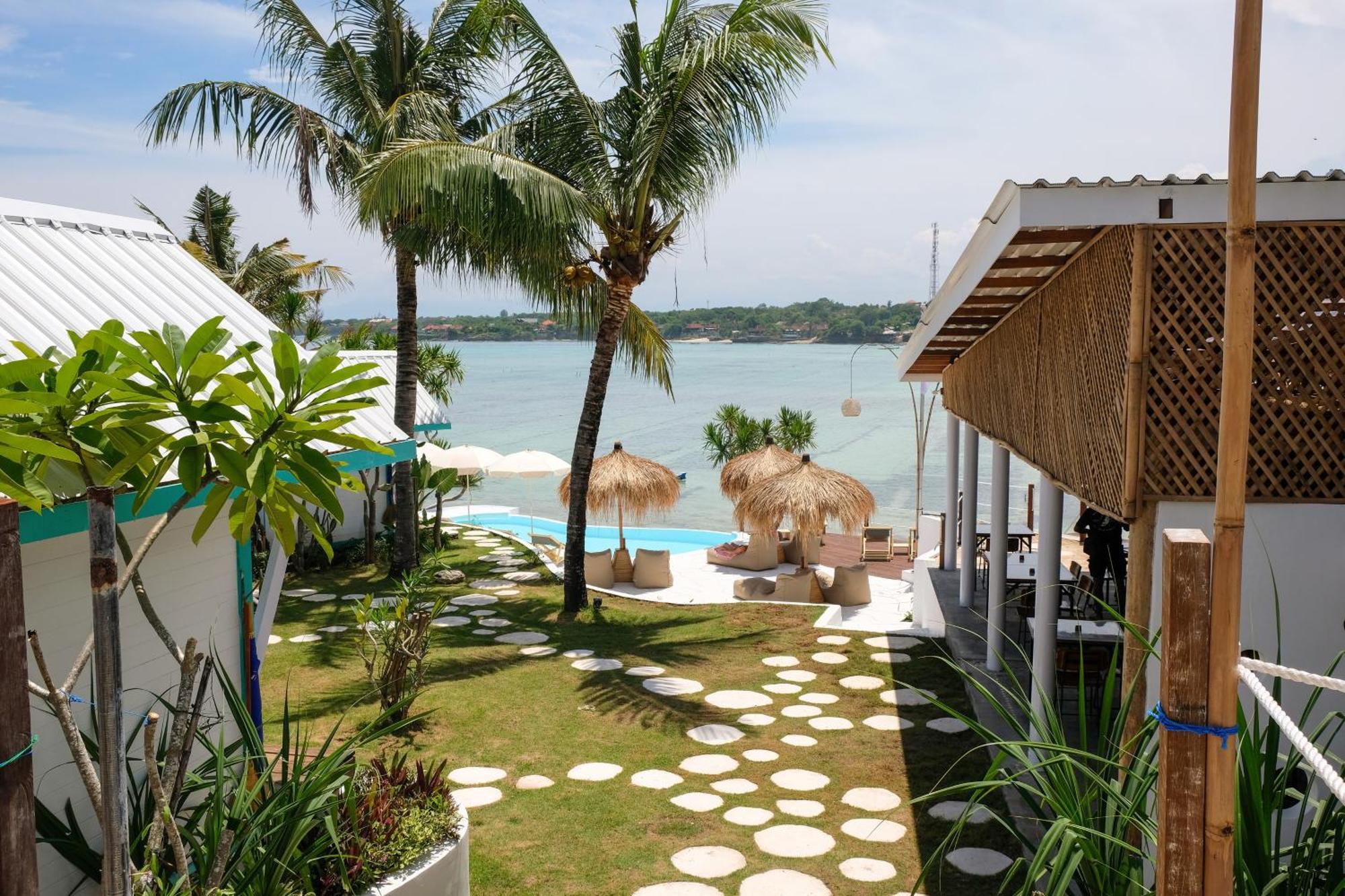 Le Pirate Club Nusa Ceningan Taman liburan Nusa Lembongan (Bali)