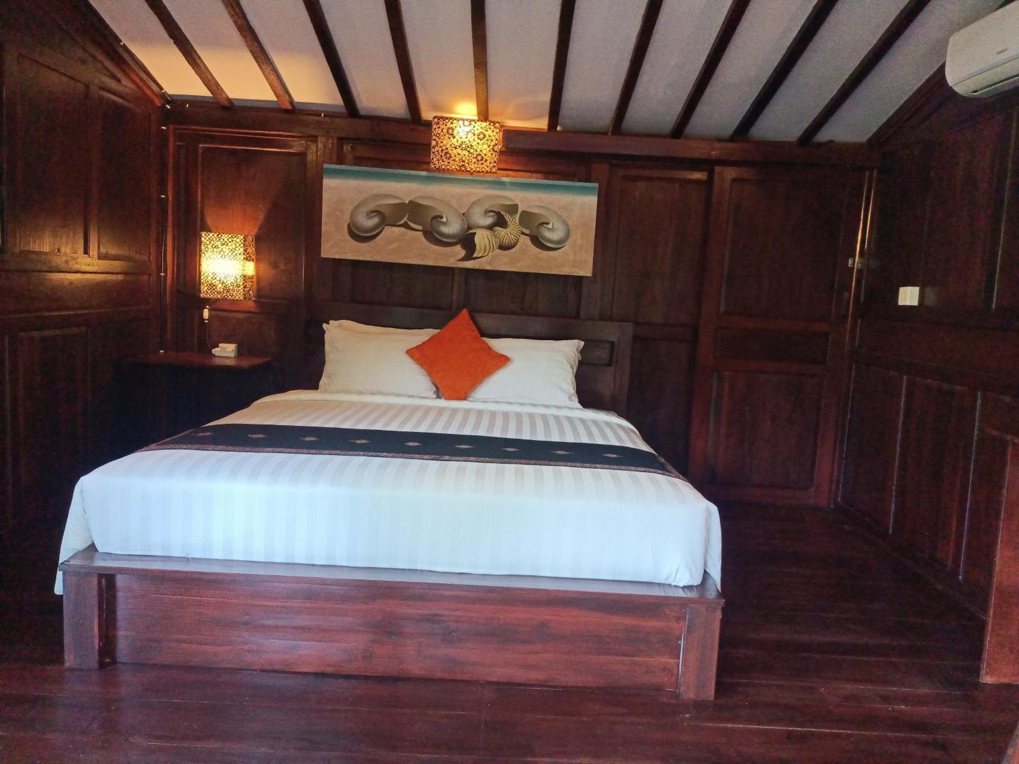 Astana Swaha Sidemen (Bali)