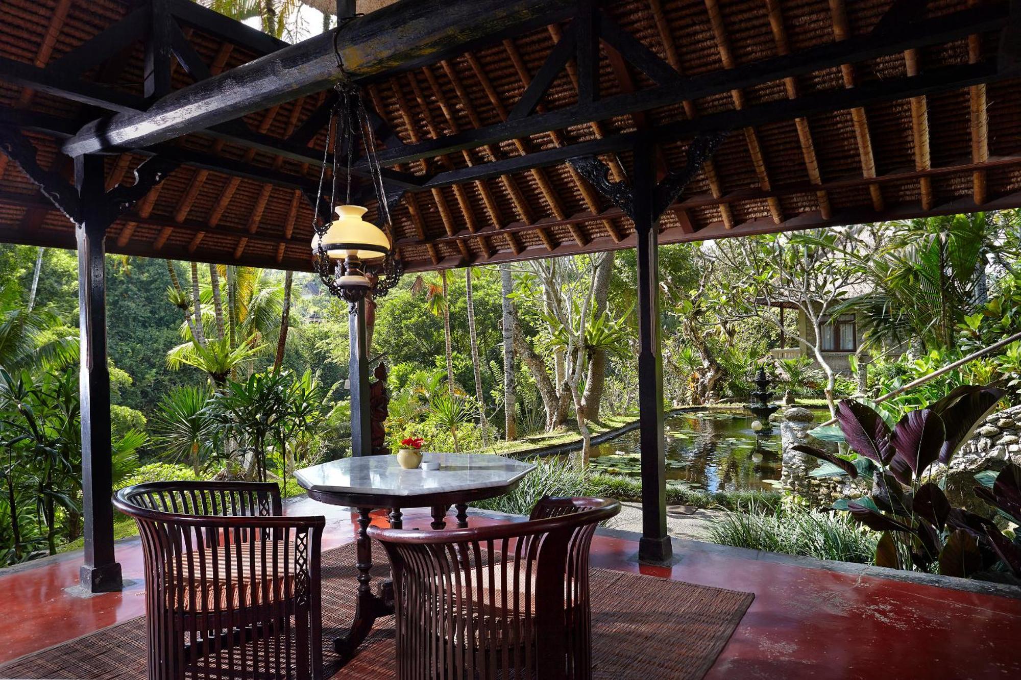 Resort Tjampuhan Spa 4*