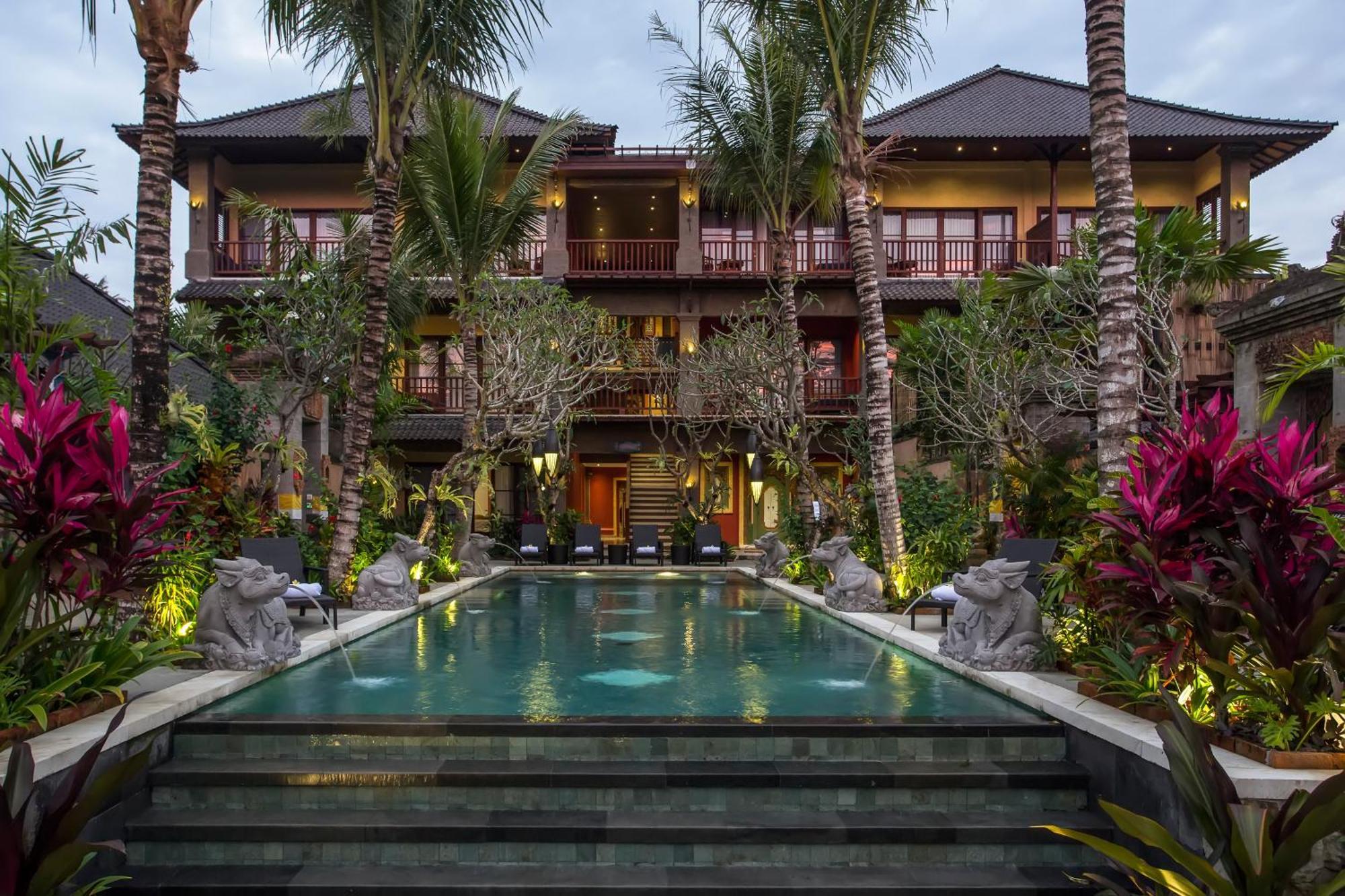 Resort Dwaraka The Royal 4*