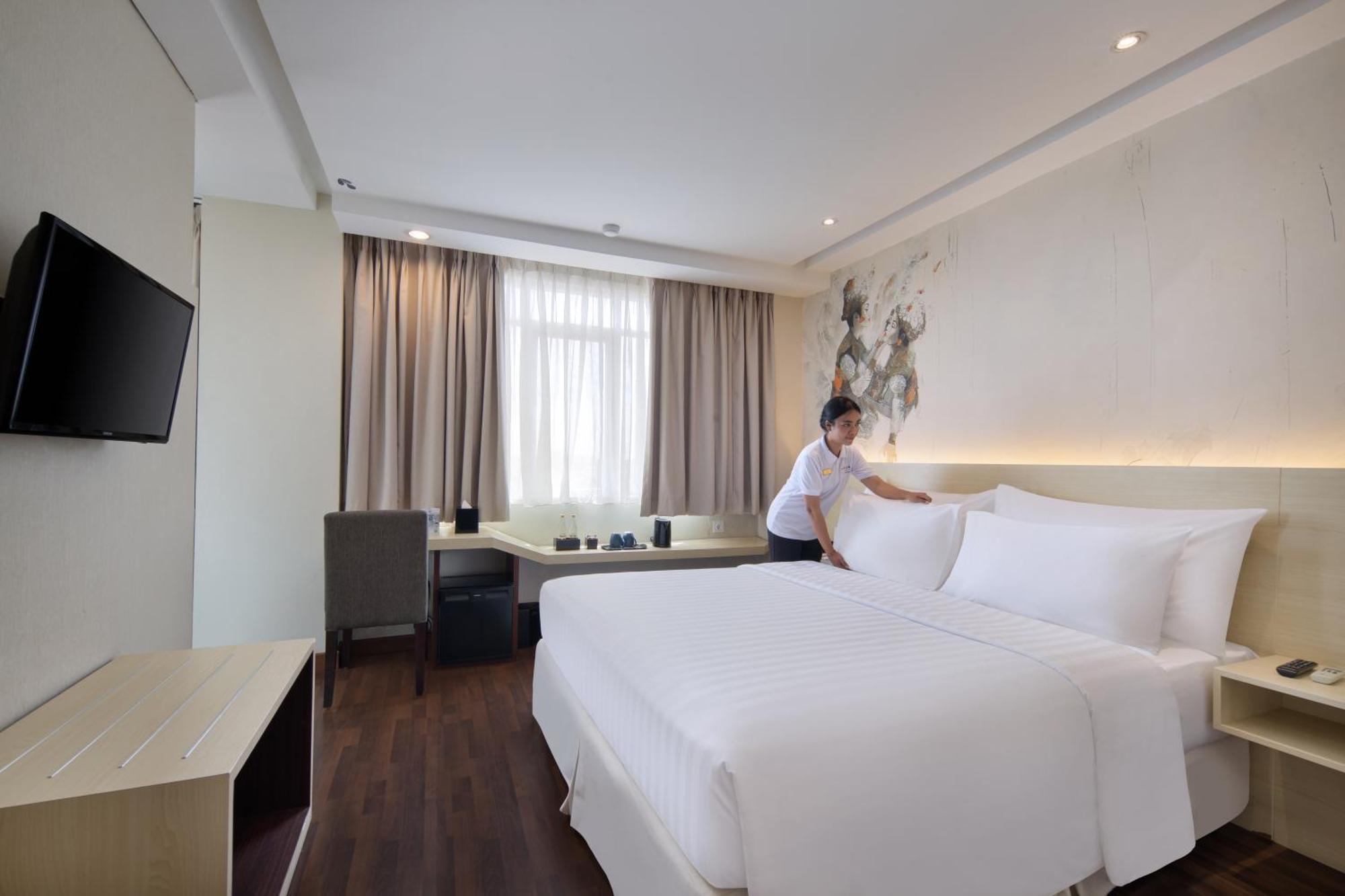 Four Star By Trans 4*