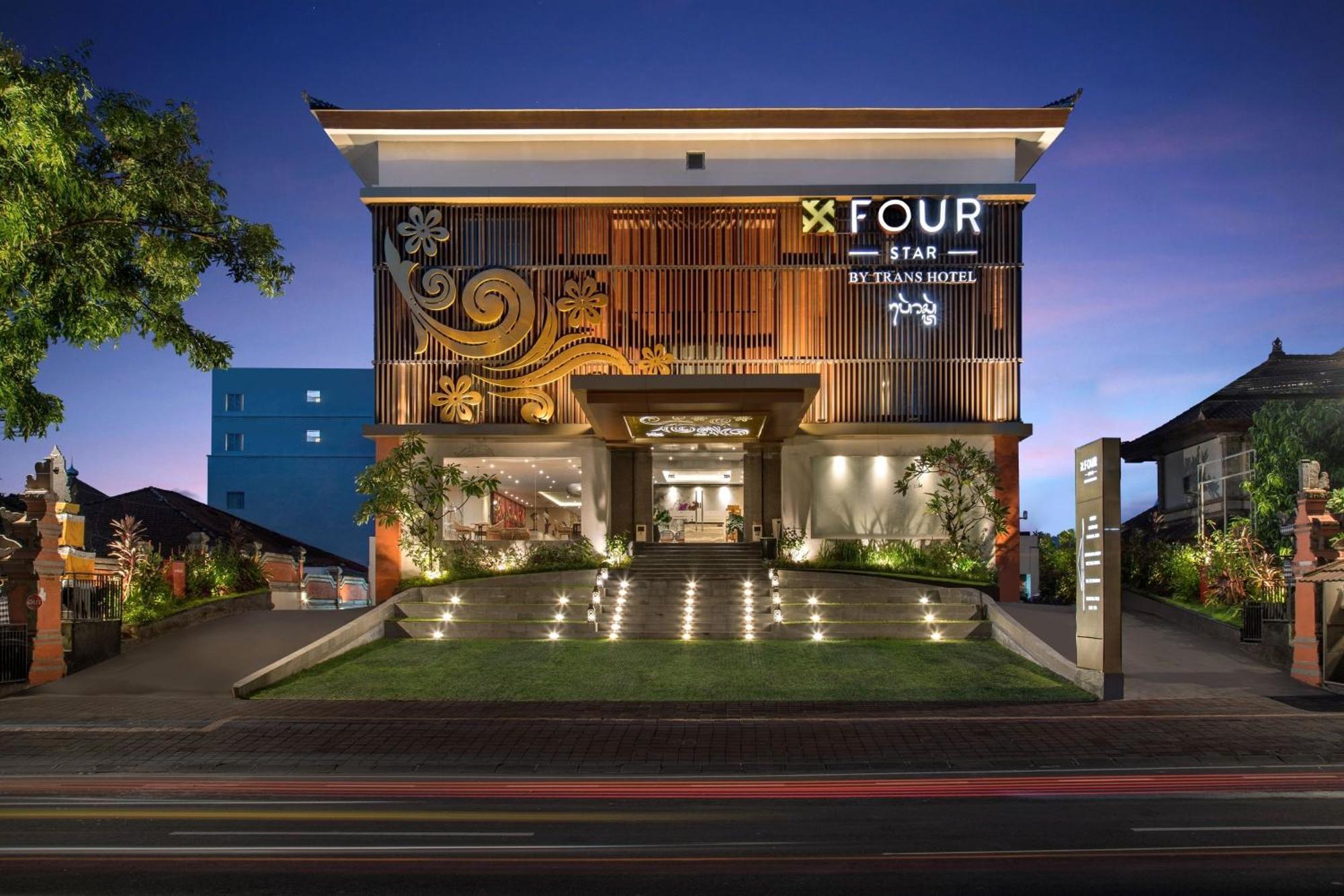 Four Star By Trans 4*