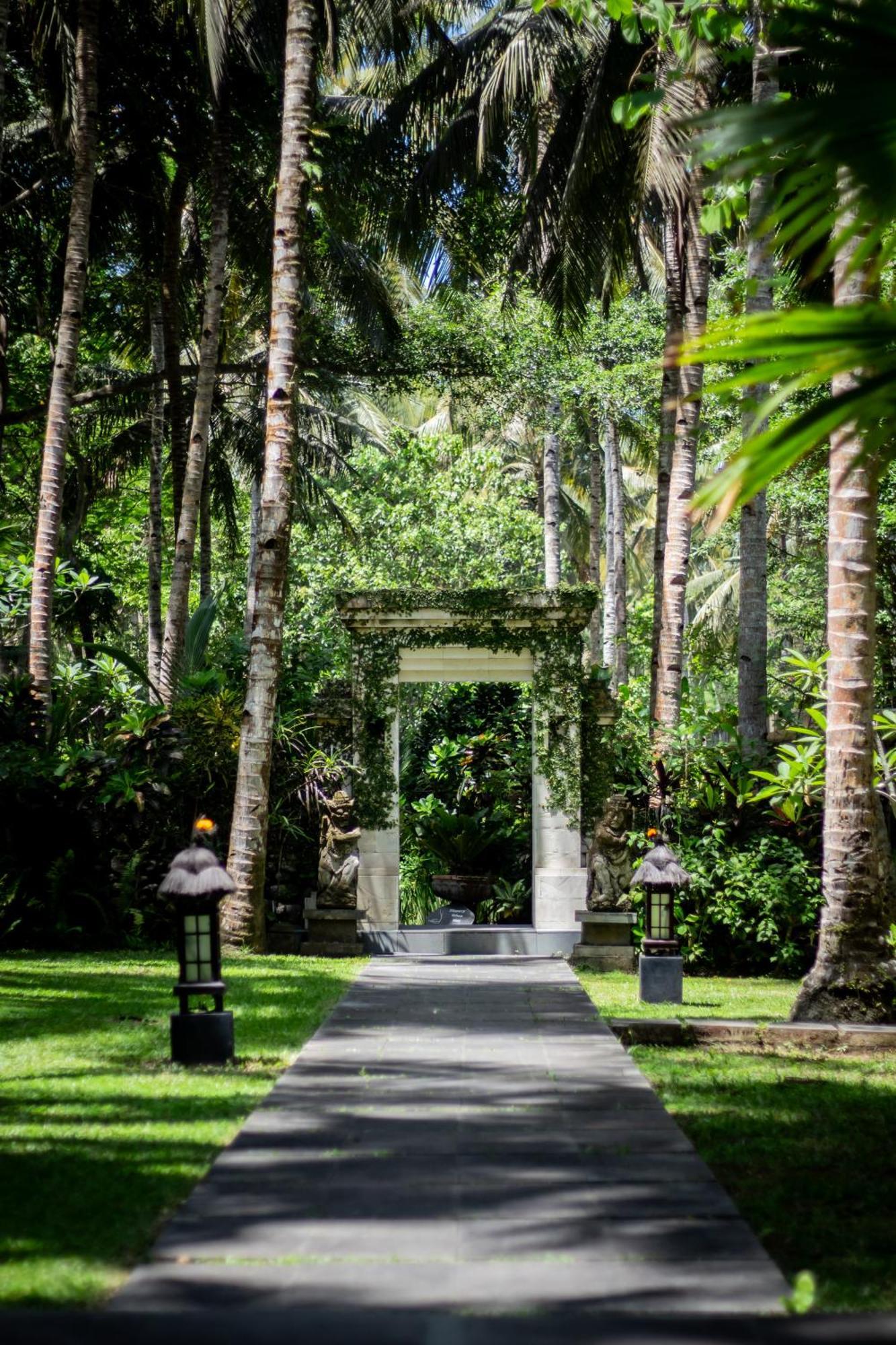 Kelapa Retreat & 5*