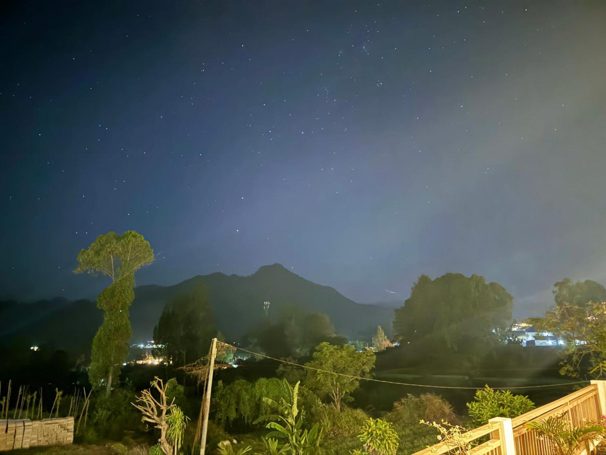 Batur View Bed & Breakfast *