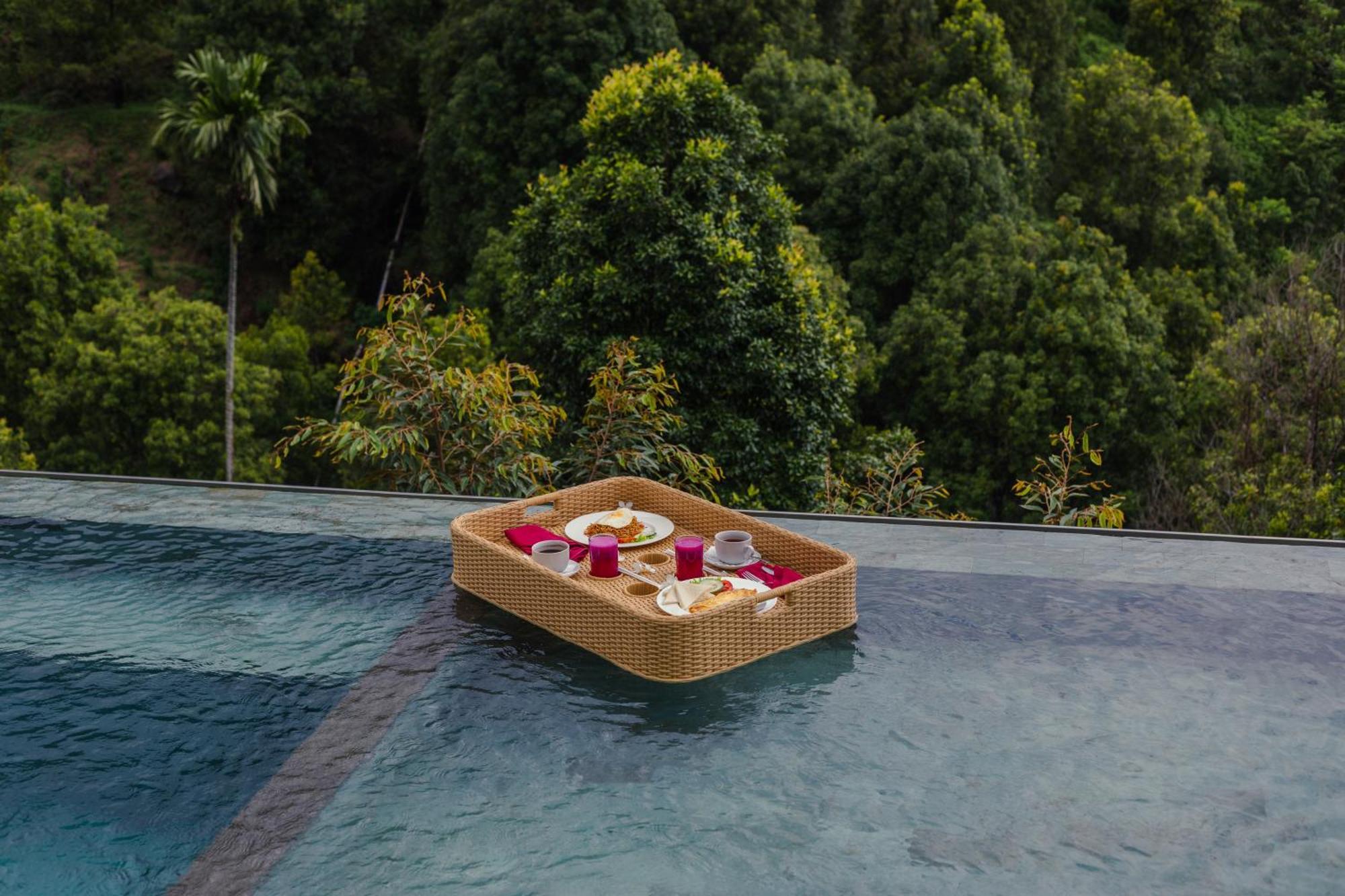 Hotel Munduk Kupang Sekumpul