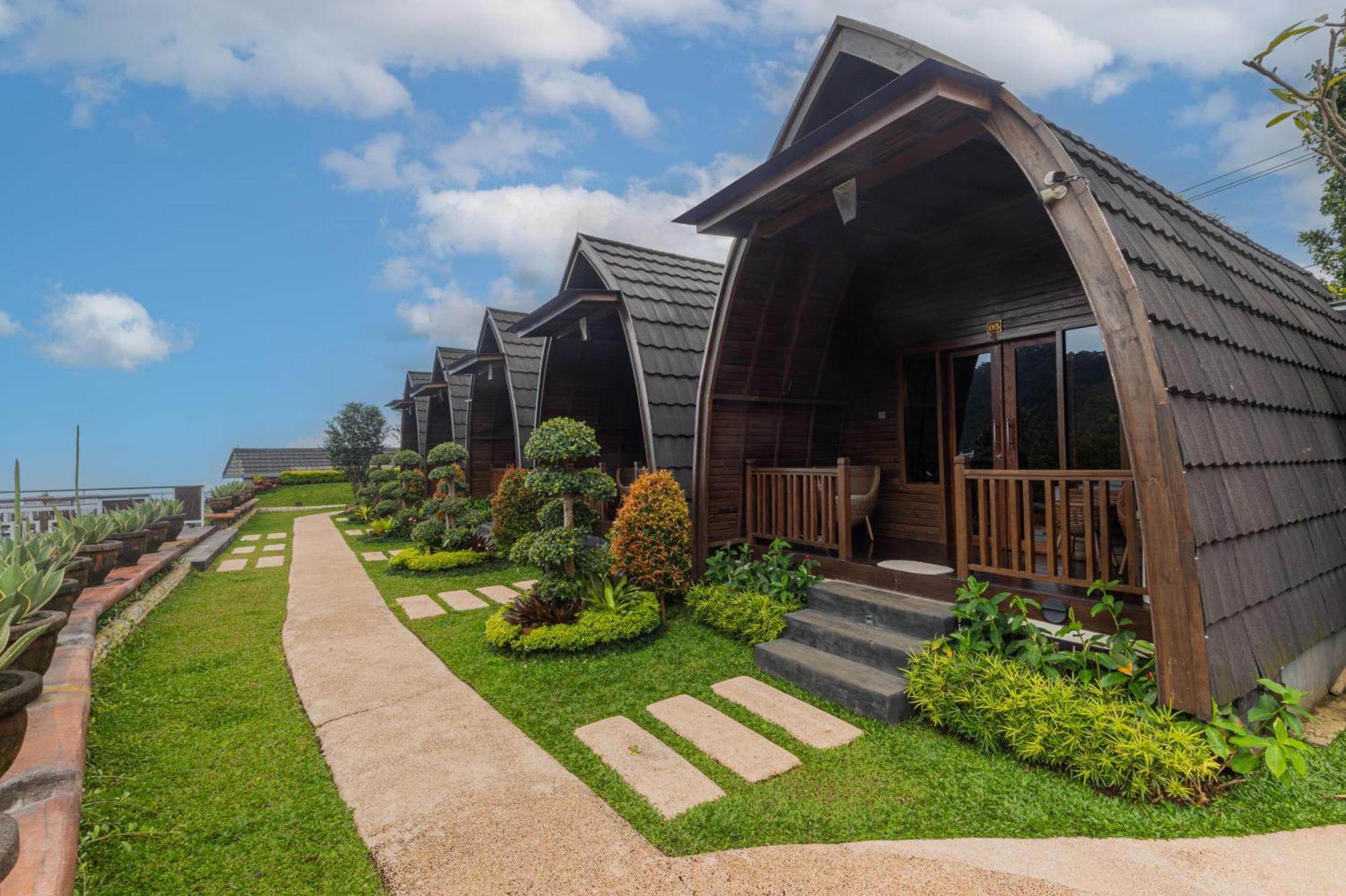 Munduk Kupang Sekumpul Hotel 3*