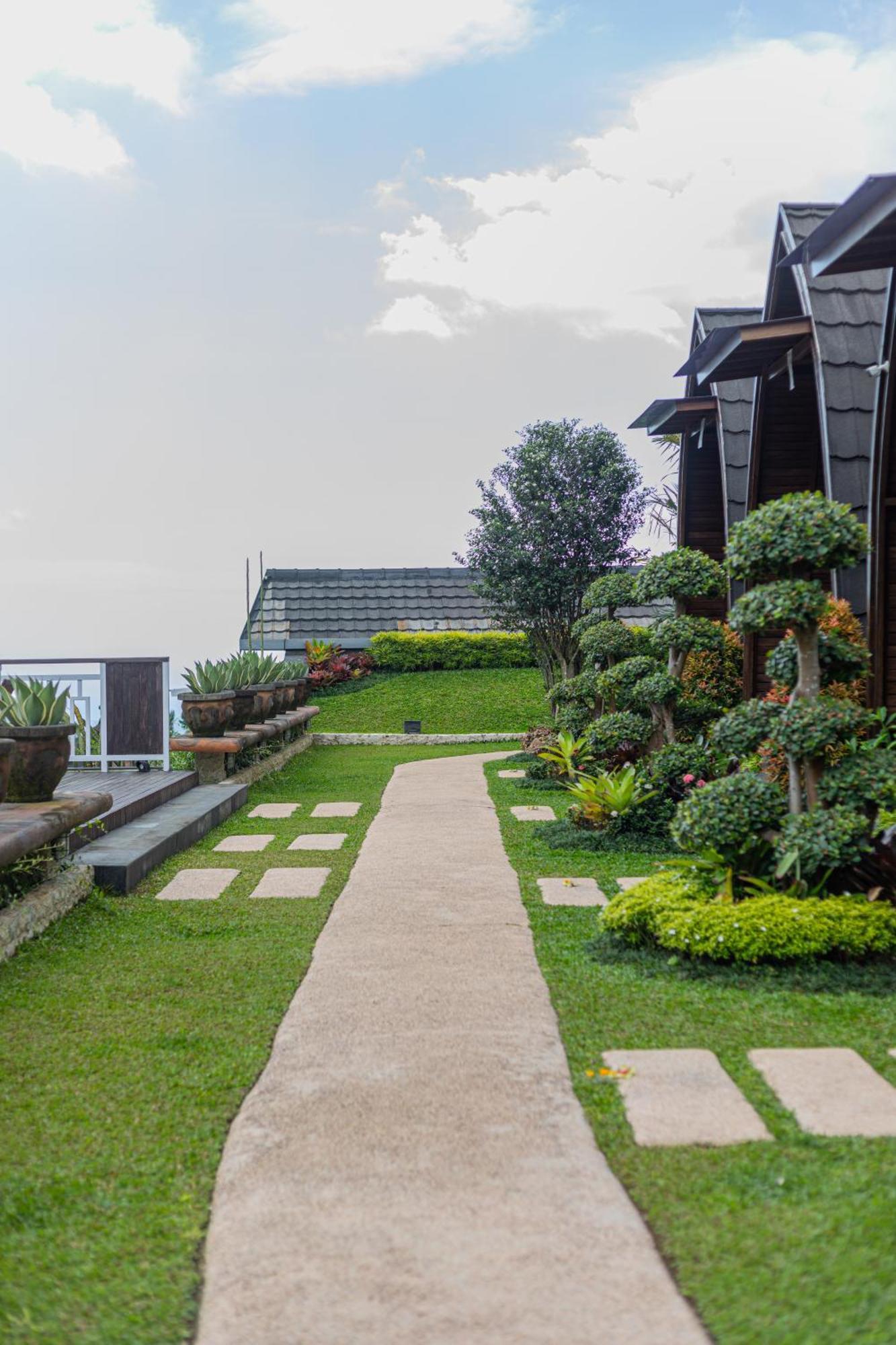 Munduk Kupang Sekumpul Hotel Singaraja (Bali)