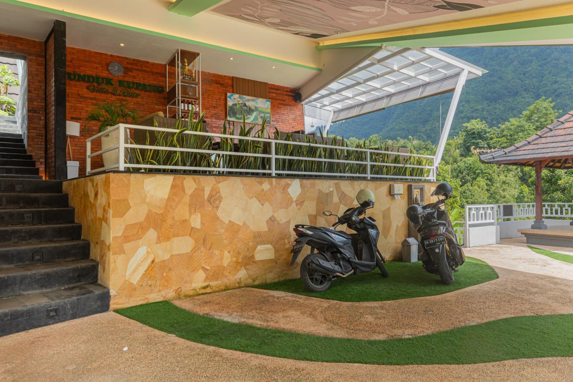 Munduk Kupang Sekumpul Hotel 3*