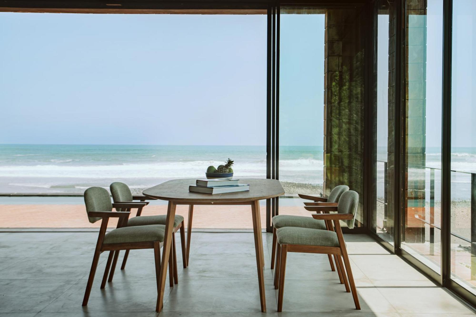 Ultimate Beachfront Cascade Balian