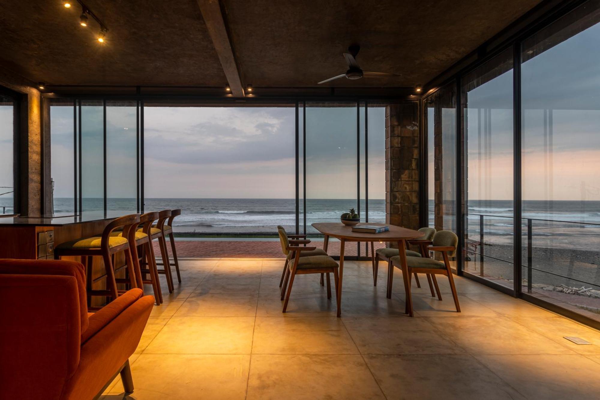 Villa Ultimate Beachfront Cascade Balian