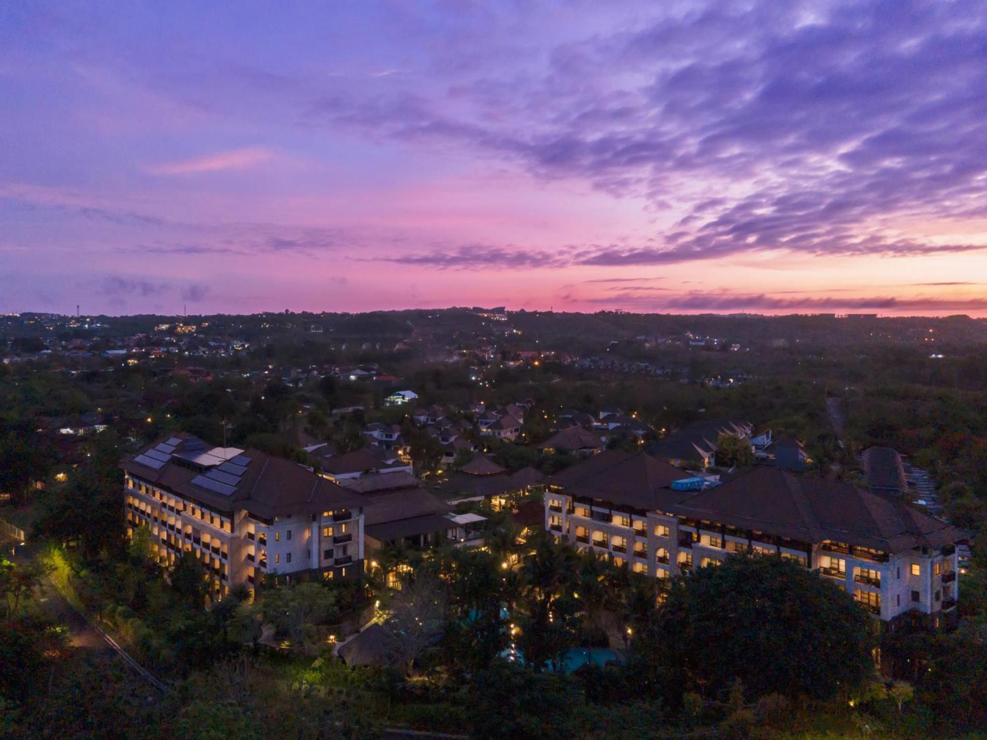 Royal Tulip Springhill 5*