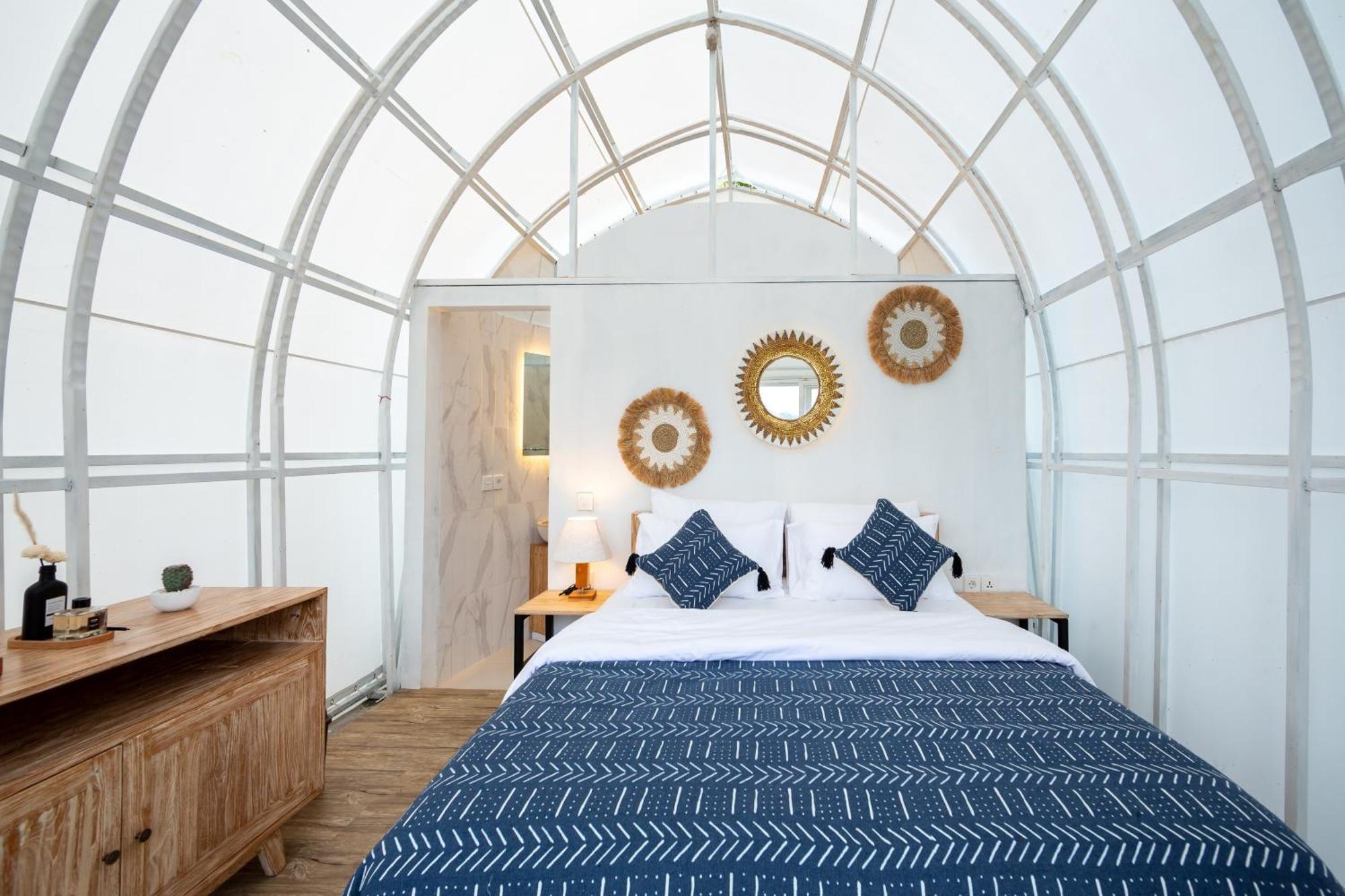 The Dewi Luxury Glamping And Natural Hotspring Marangyang tolda