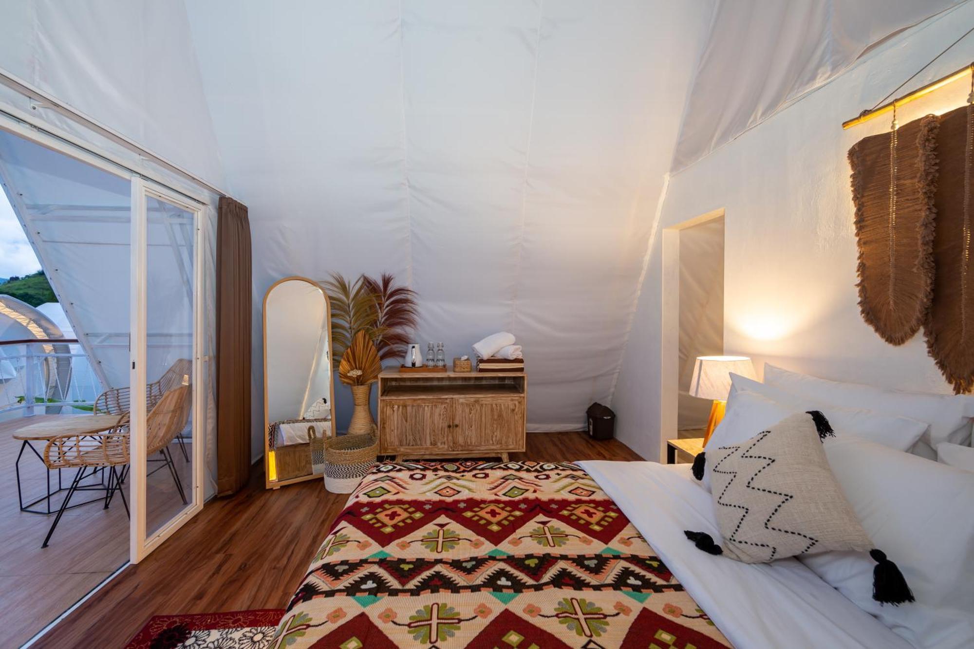 The Dewi Luxury Glamping And Natural Hotspring *