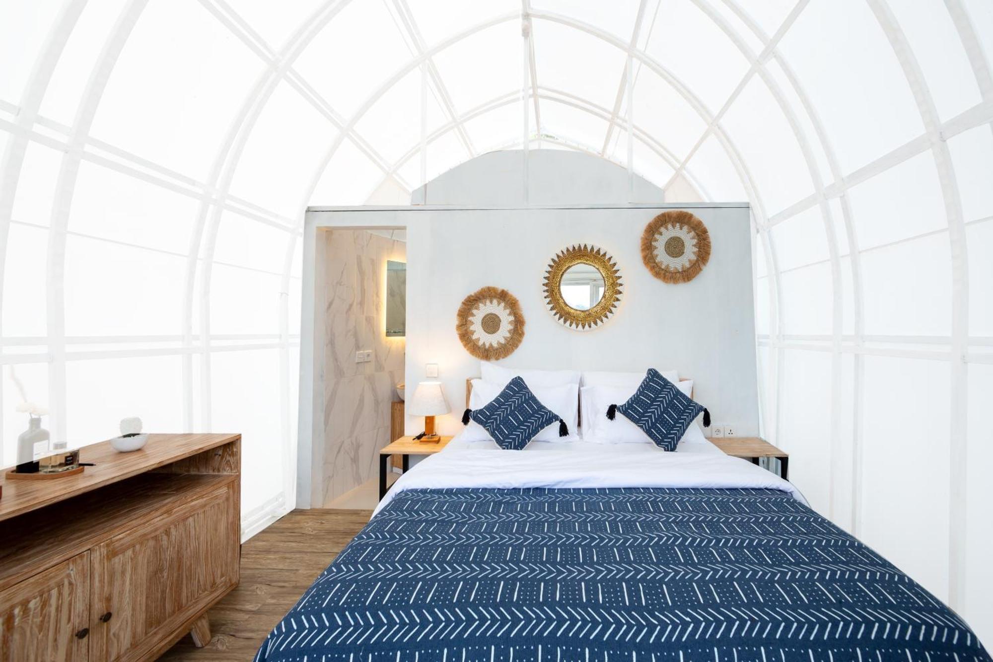 The Dewi Luxury Glamping And Natural Hotspring Marangyang tolda *