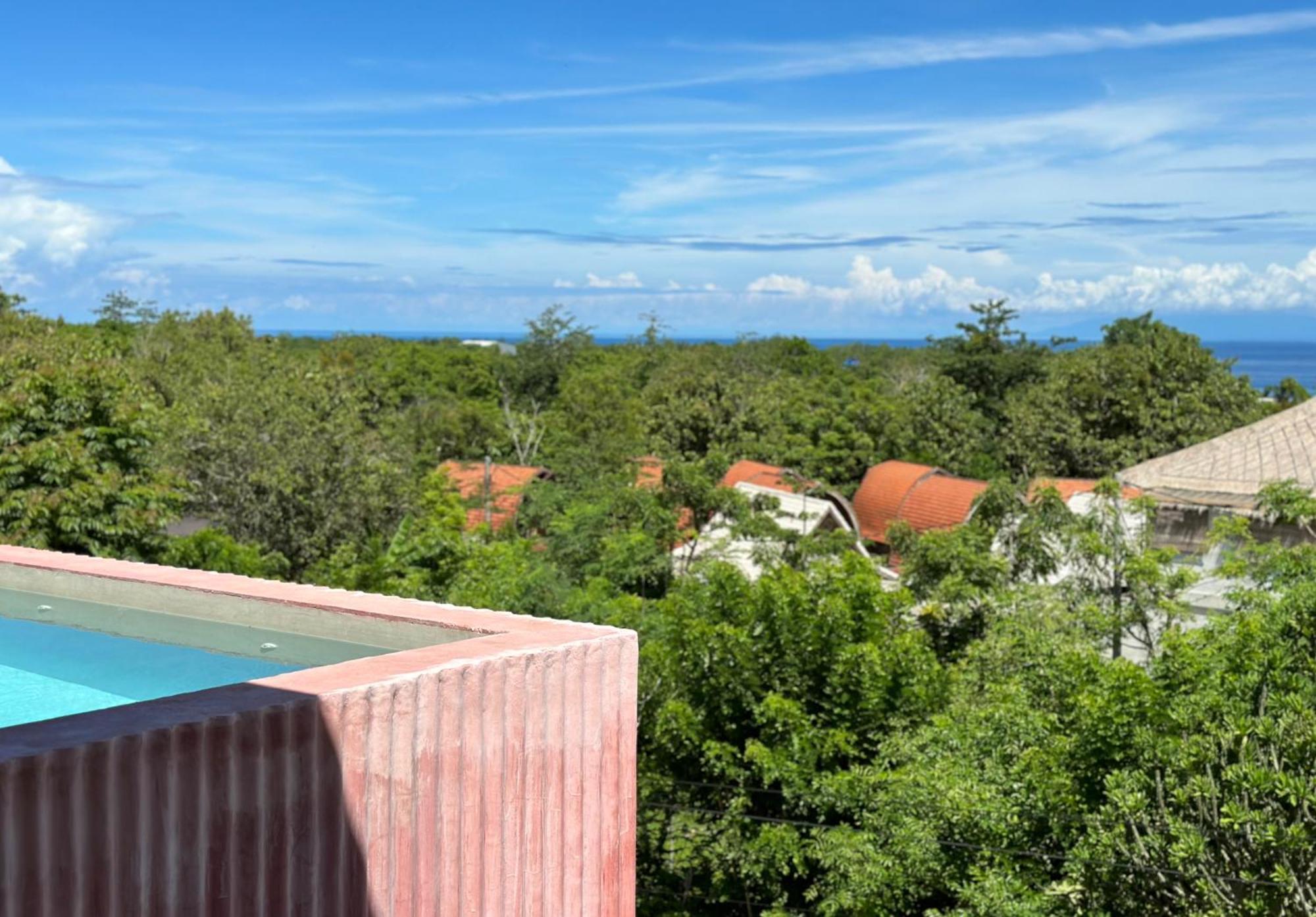 Kado Kubu - Boutique 2br Pink & Sky Pool With Ocean Views In