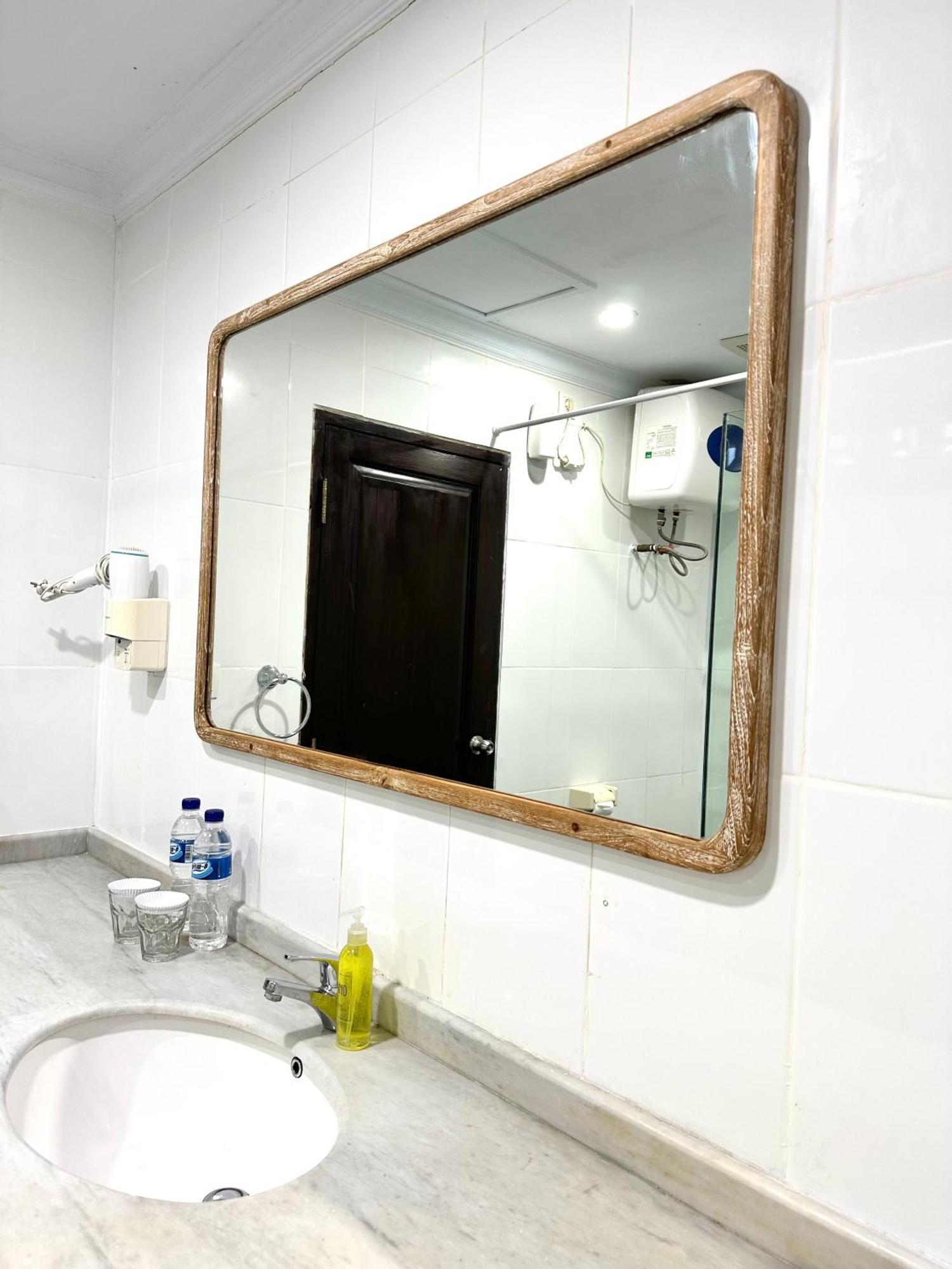 Radha Bali Hotel 2*