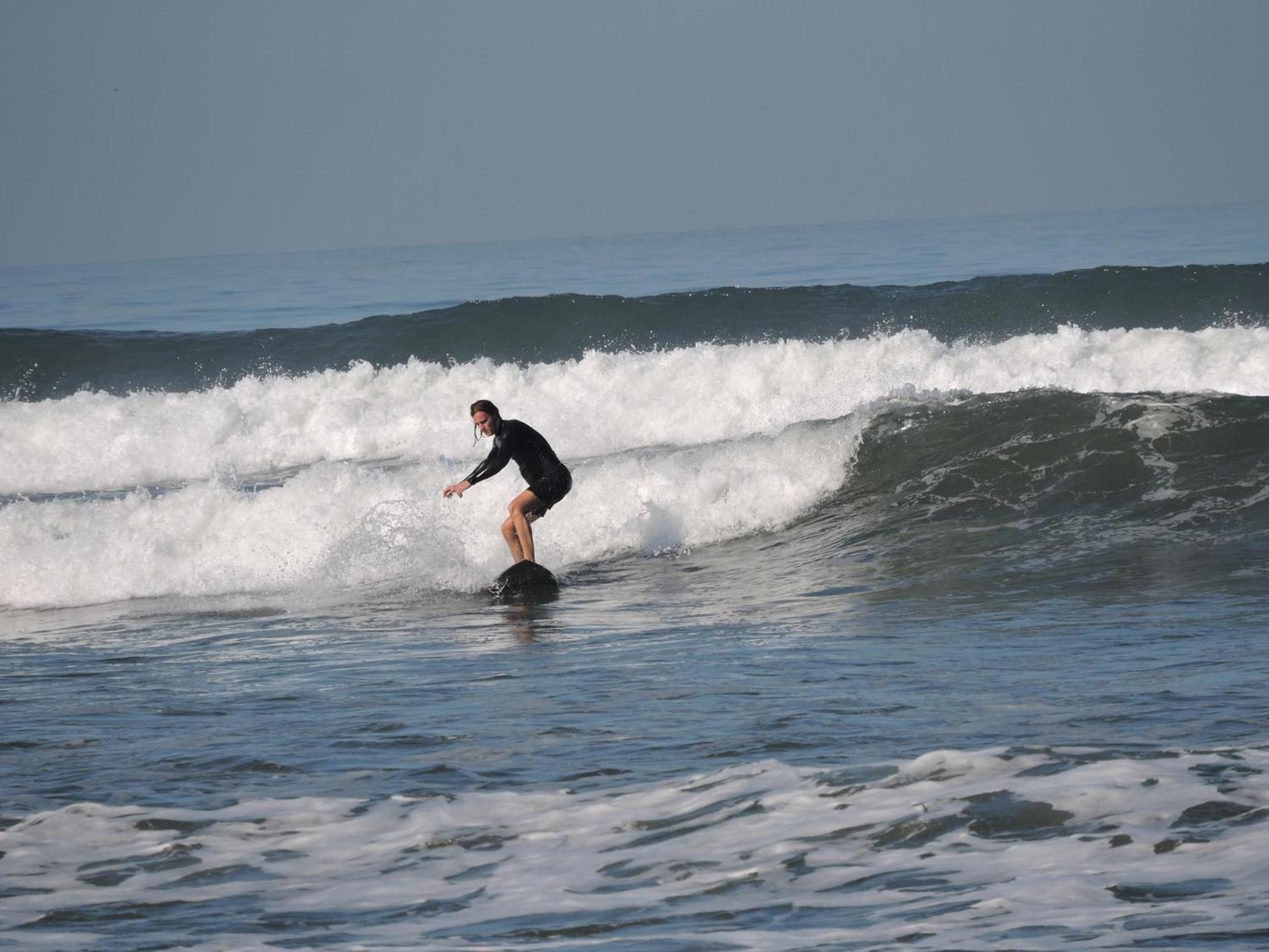 Ayolah Surf House &surf Camp Jembrana (Bali)