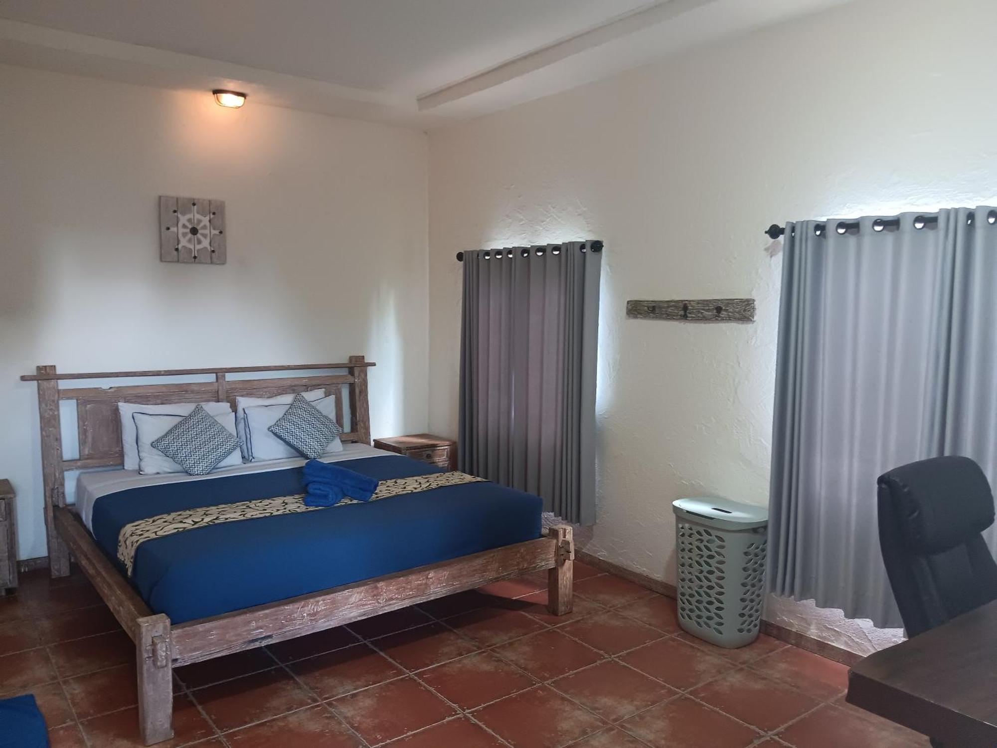 Mango 5 Hotel *