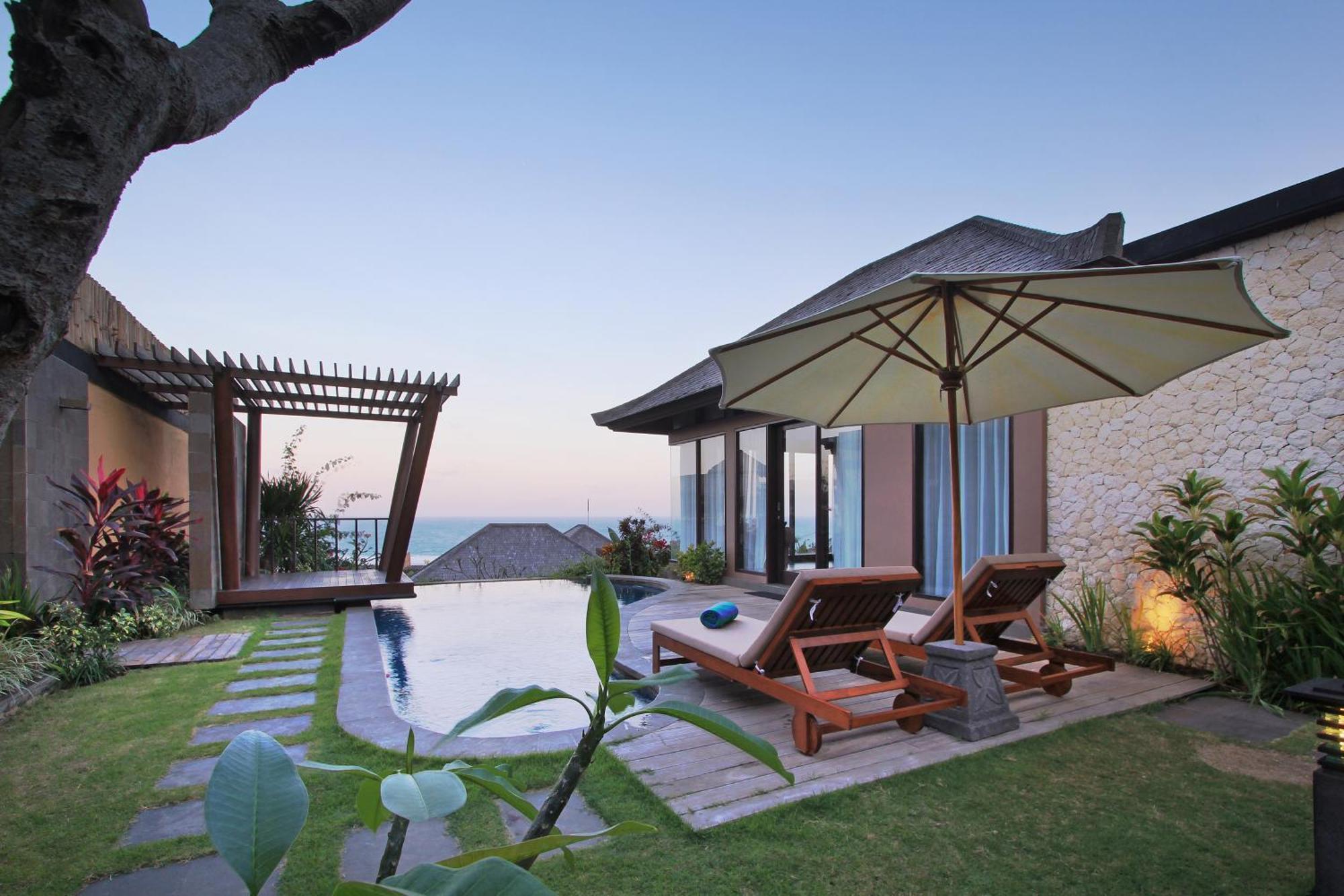 Ulu Segara Luxury & 5*