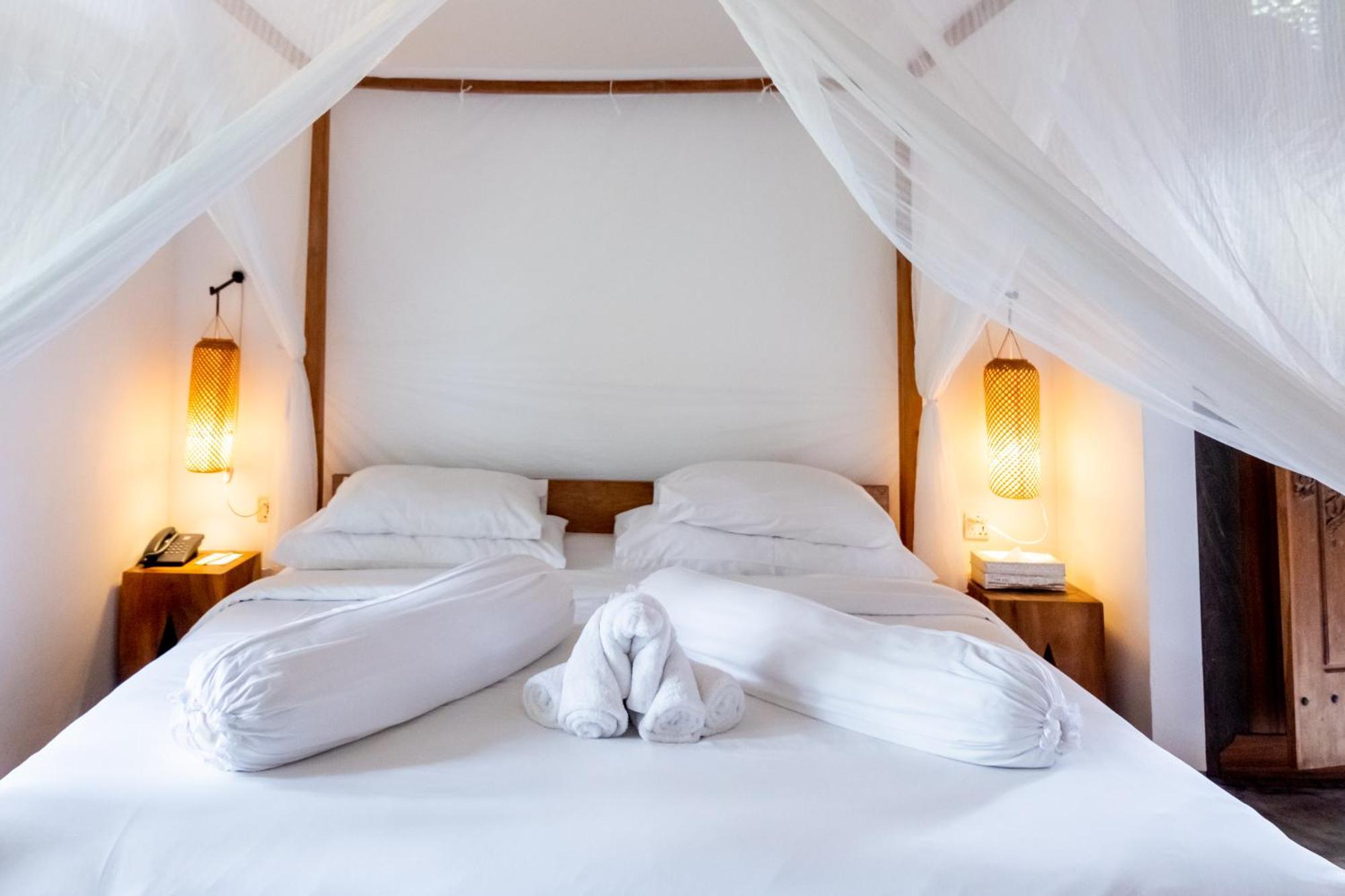 De Ubud & * Lodtunduh