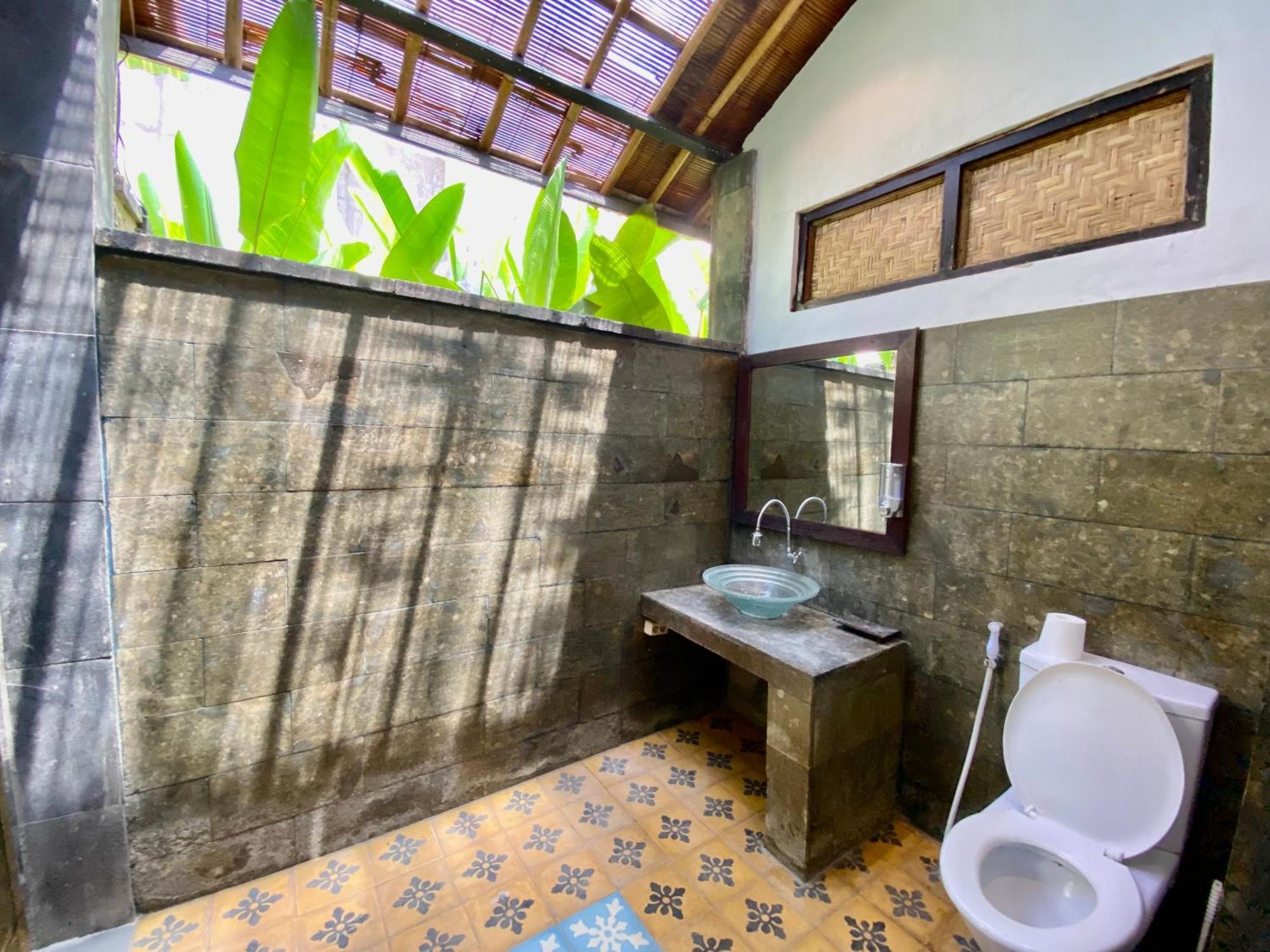 Guest house Little Tree House 2*