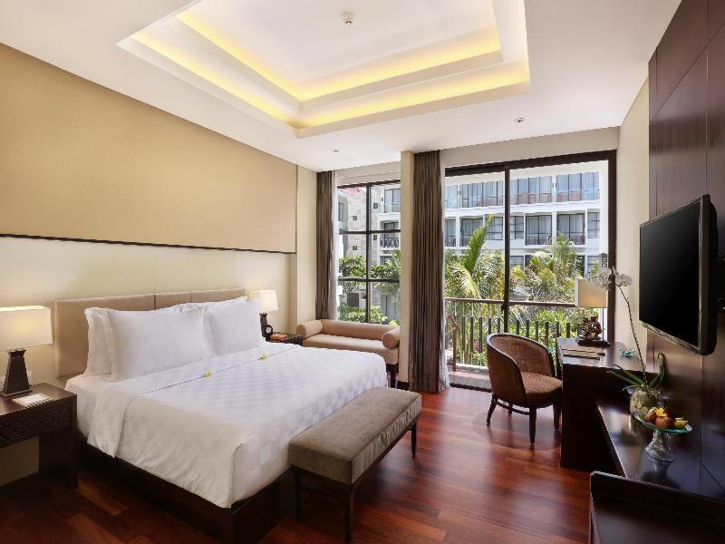 Hotel Bali Nusa Dua 5*