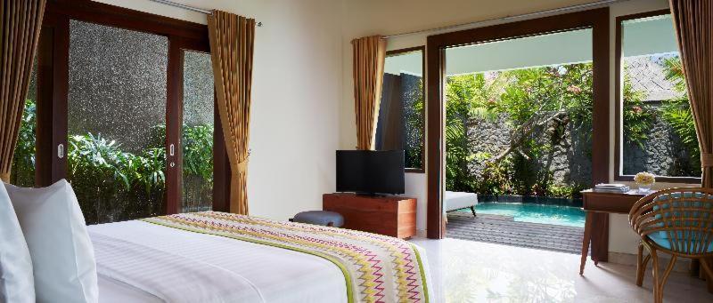 Resort Merusaka Nusa Dua 5*