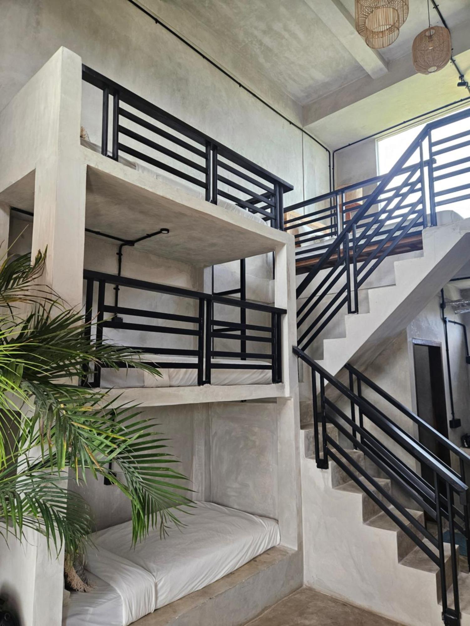 Salty Prana Retreat Center Guest house Uluwatu (Bali)