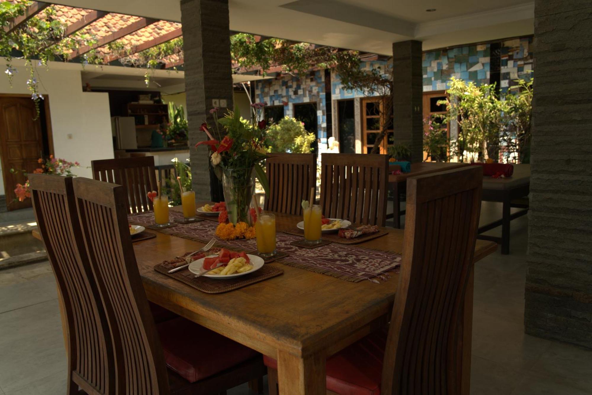 Sha San Gar Banjar (Bali)
