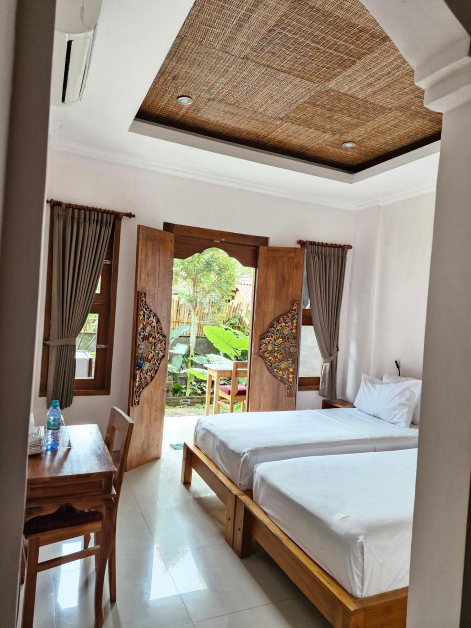 Hotel Sampara With Mindrum Group 3*